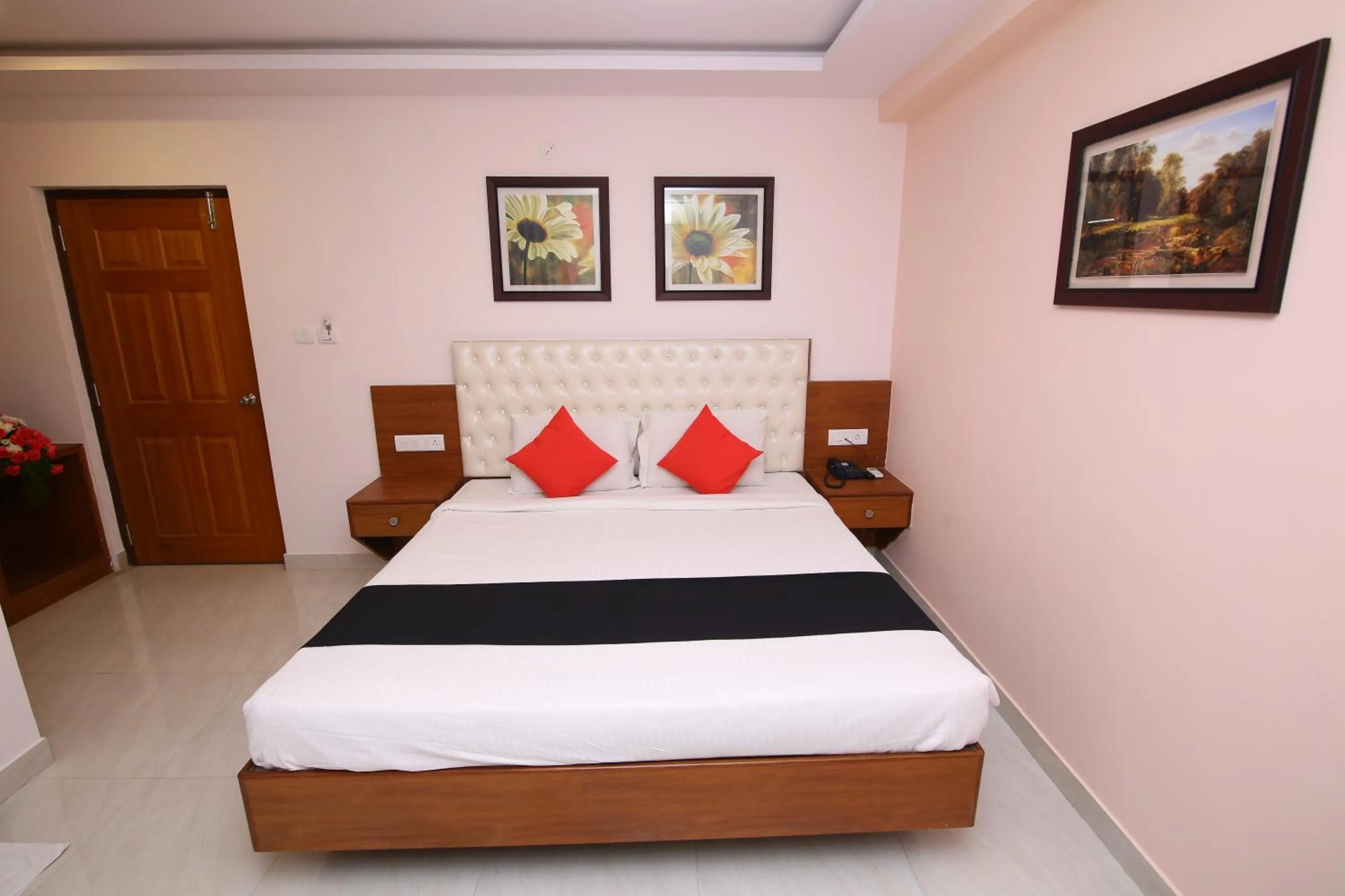 Hotel Crystal Orchid