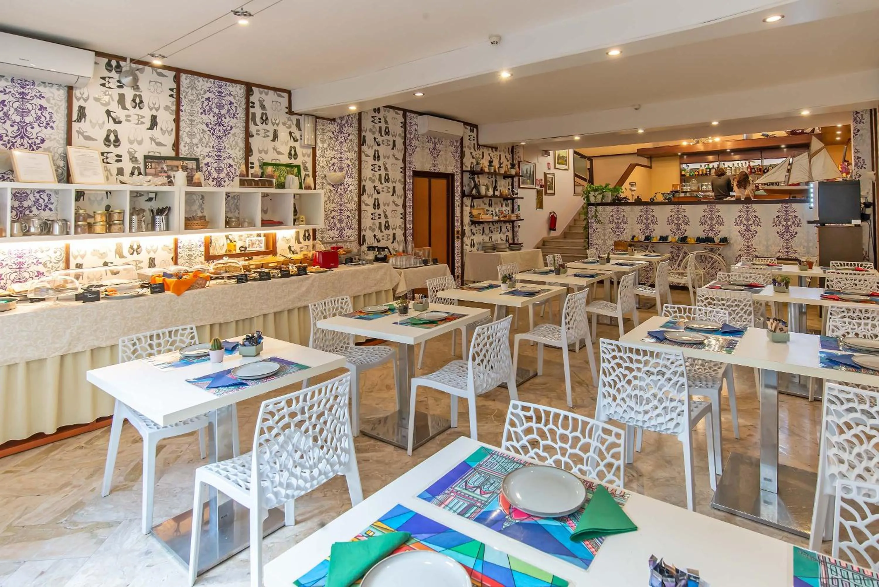 Breakfast in Hotel Jane