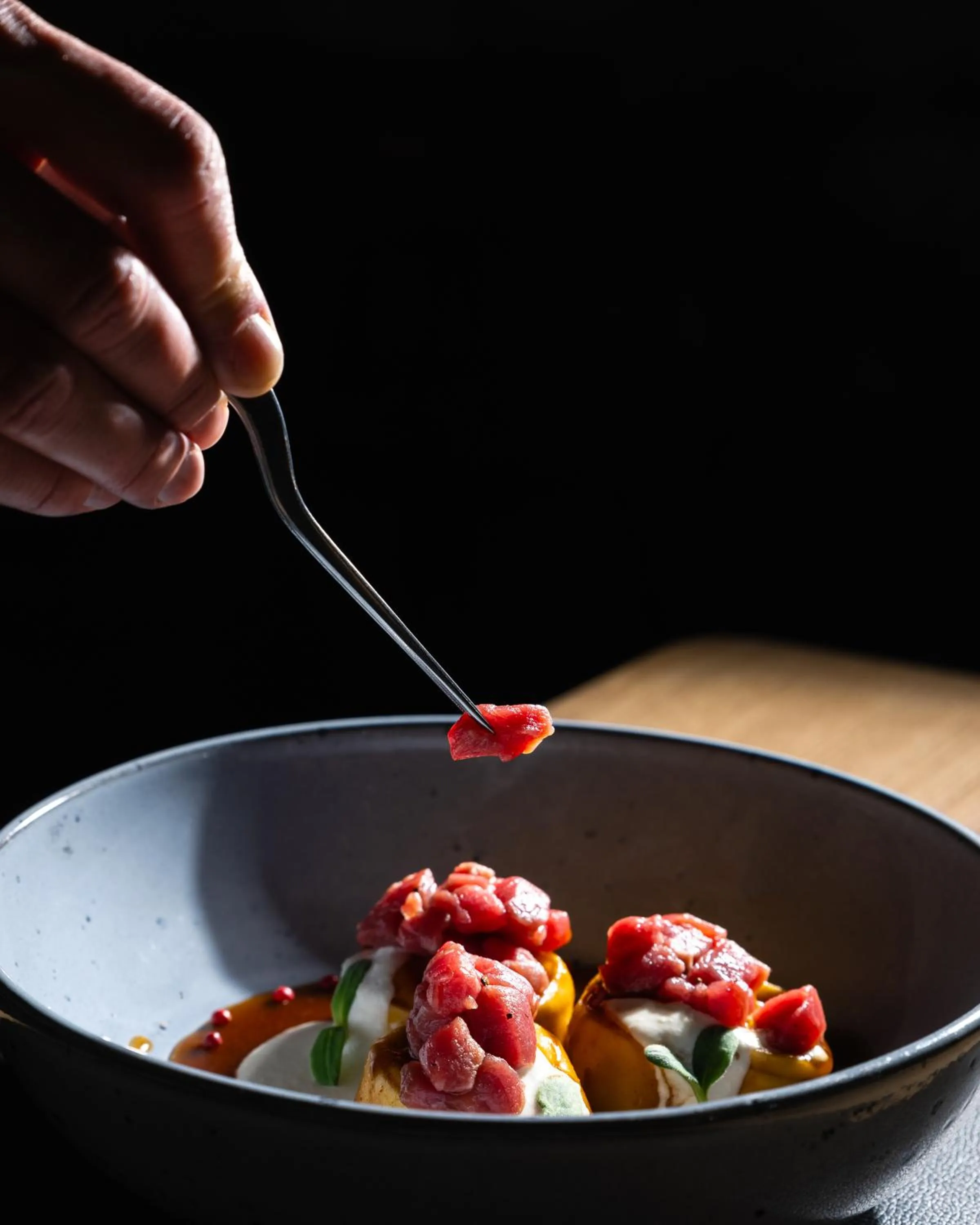 Restaurant/places to eat in Building Hotel