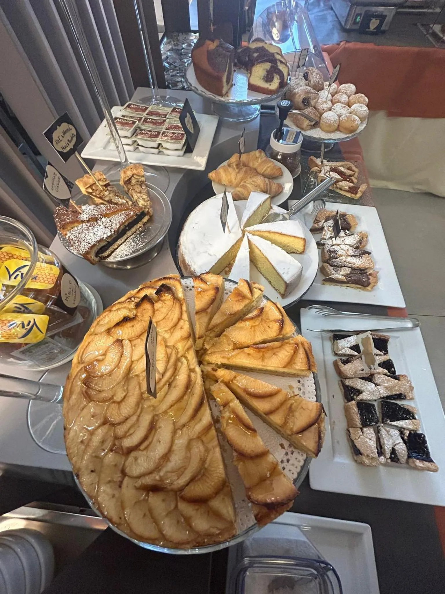 Buffet breakfast in Hotel Hermitage