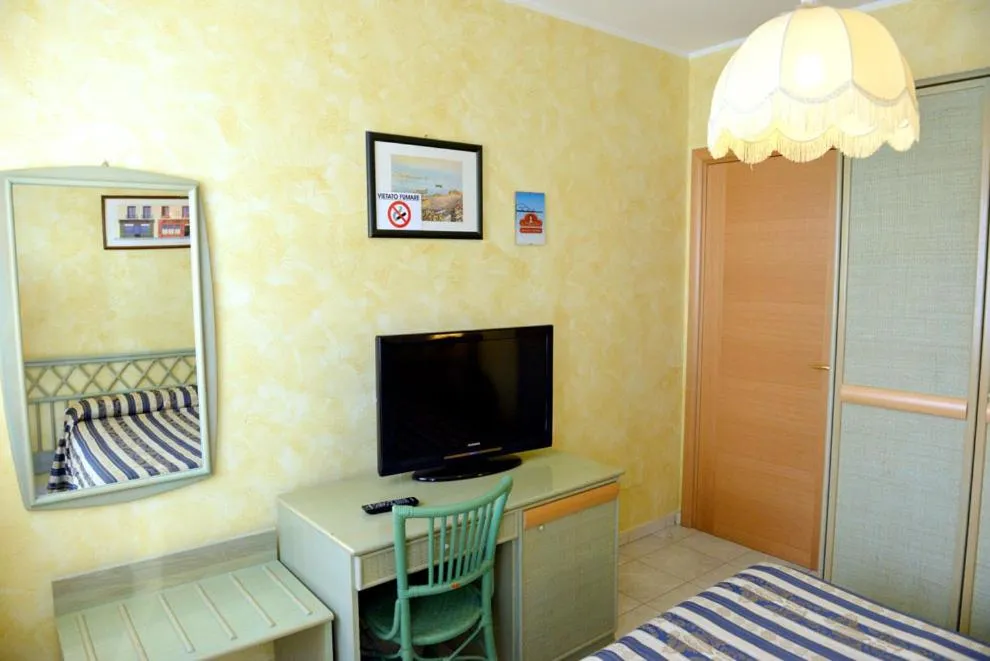 Bed in Hotel Blue Rose's