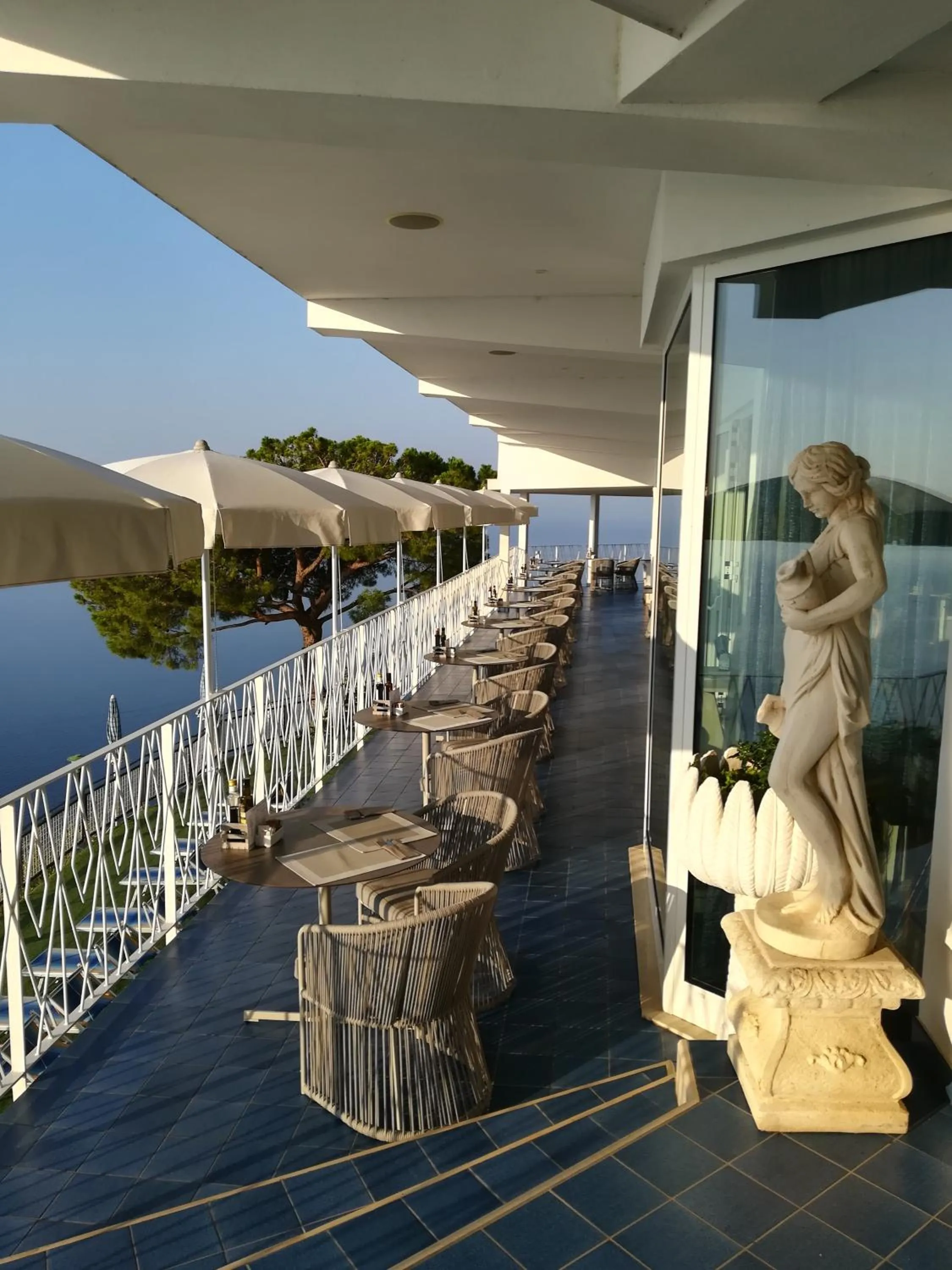 Breakfast in Grand Hotel Excelsior