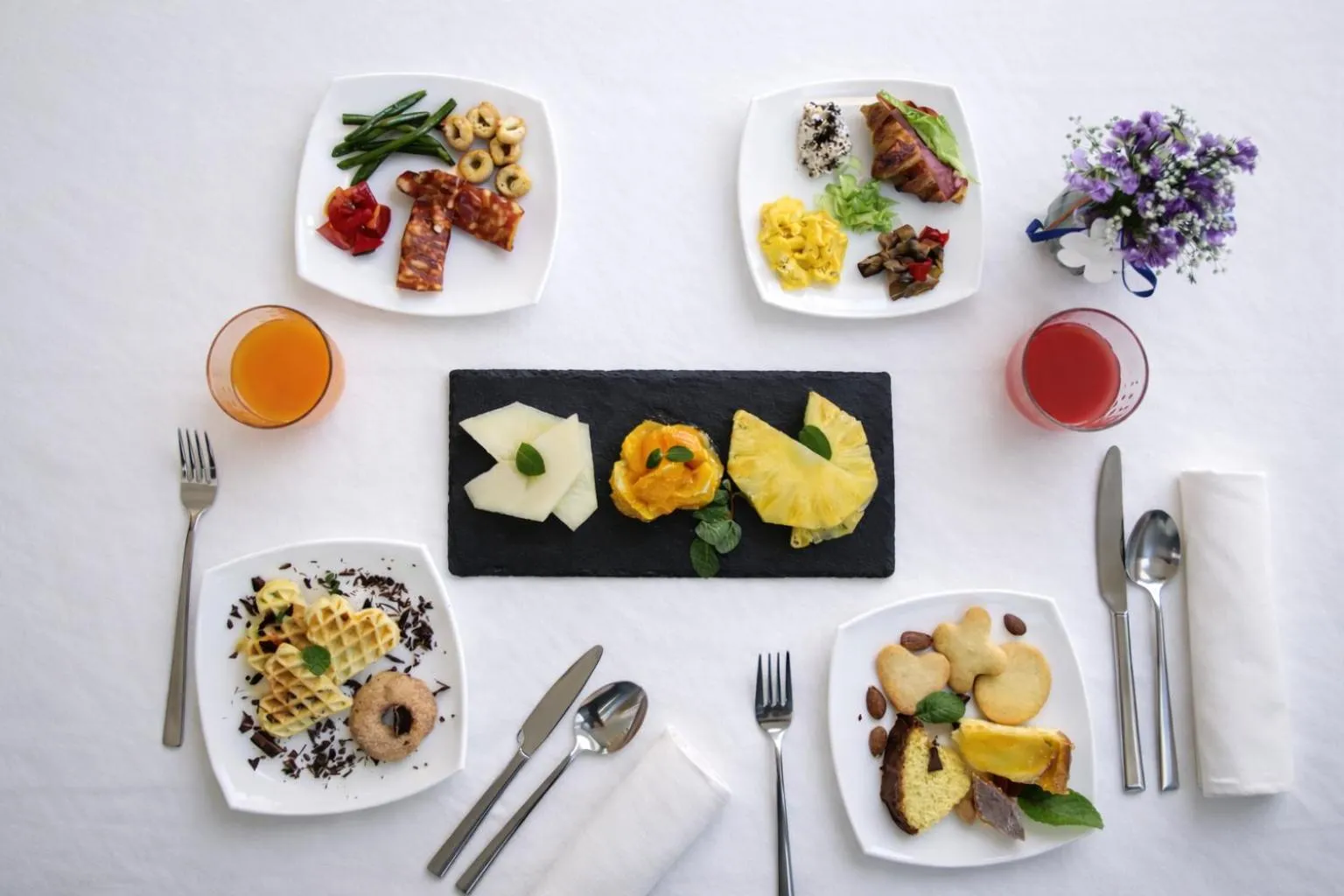 Buffet breakfast in Phi Hotel Ambra