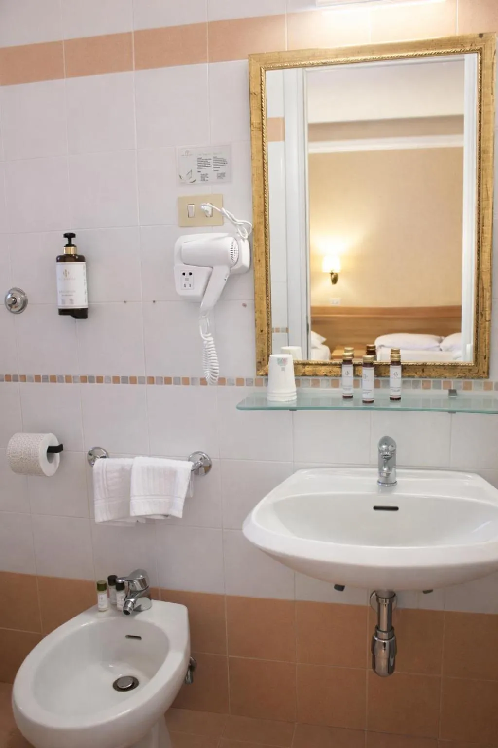 Bathroom in Phi Hotel Ambra