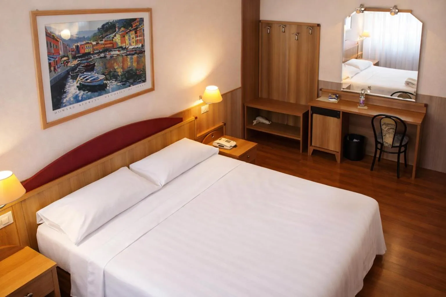 Bedroom, Bed in Phi Hotel Ambra