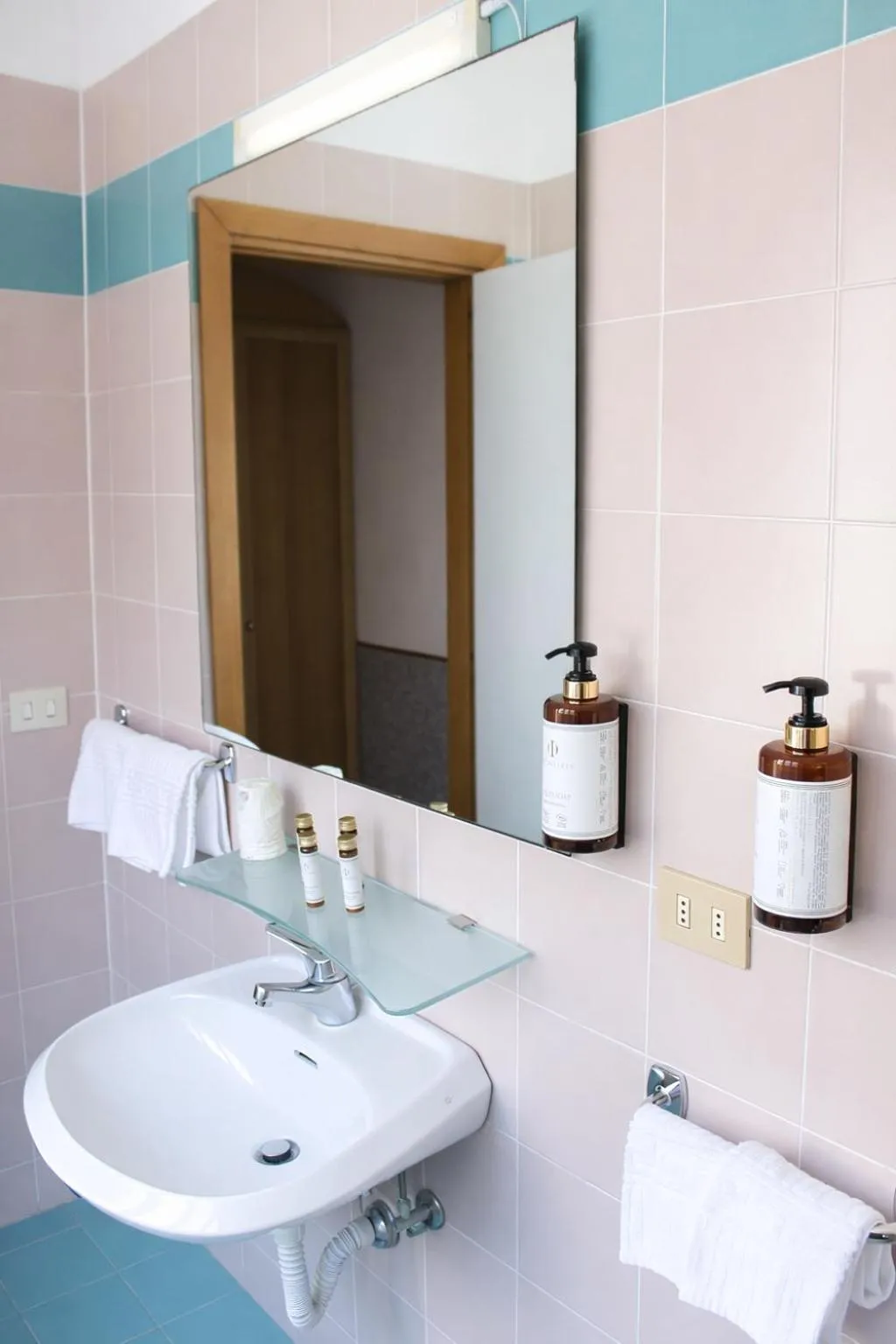 Toilet in Phi Hotel Ambra