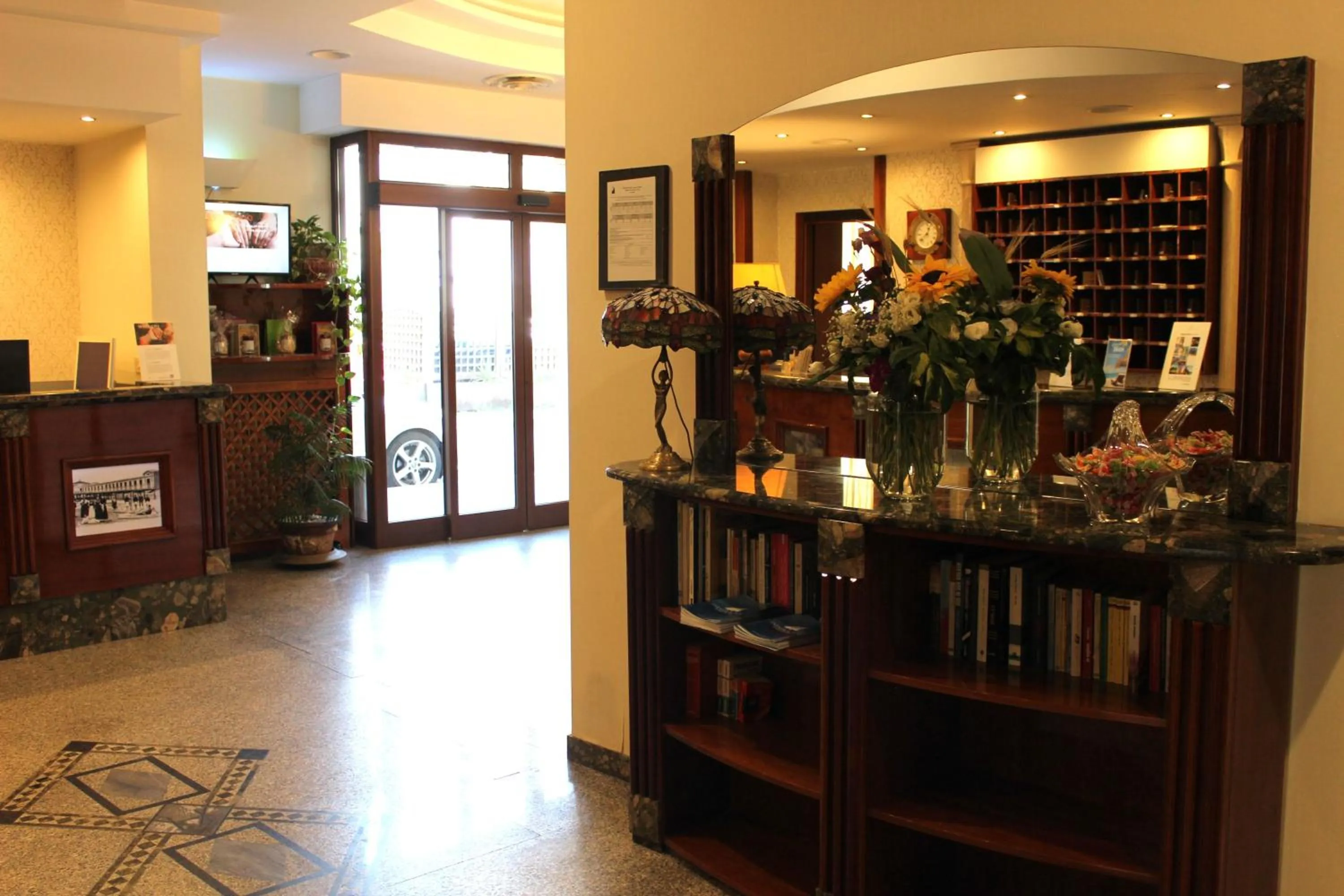 Lobby or reception in Phi Hotel Ambra