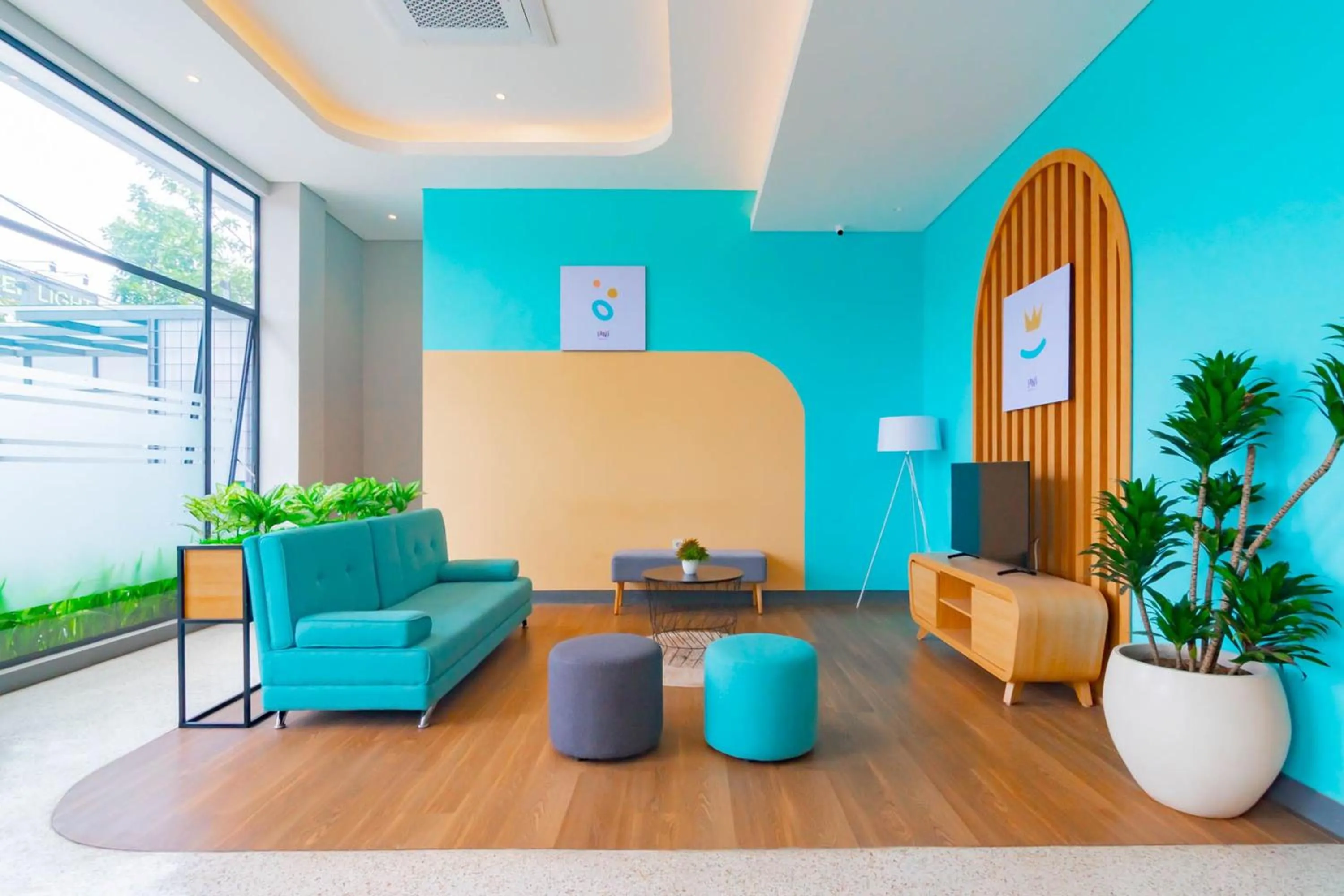 Living room in Sans Hotel Alexander Bandung