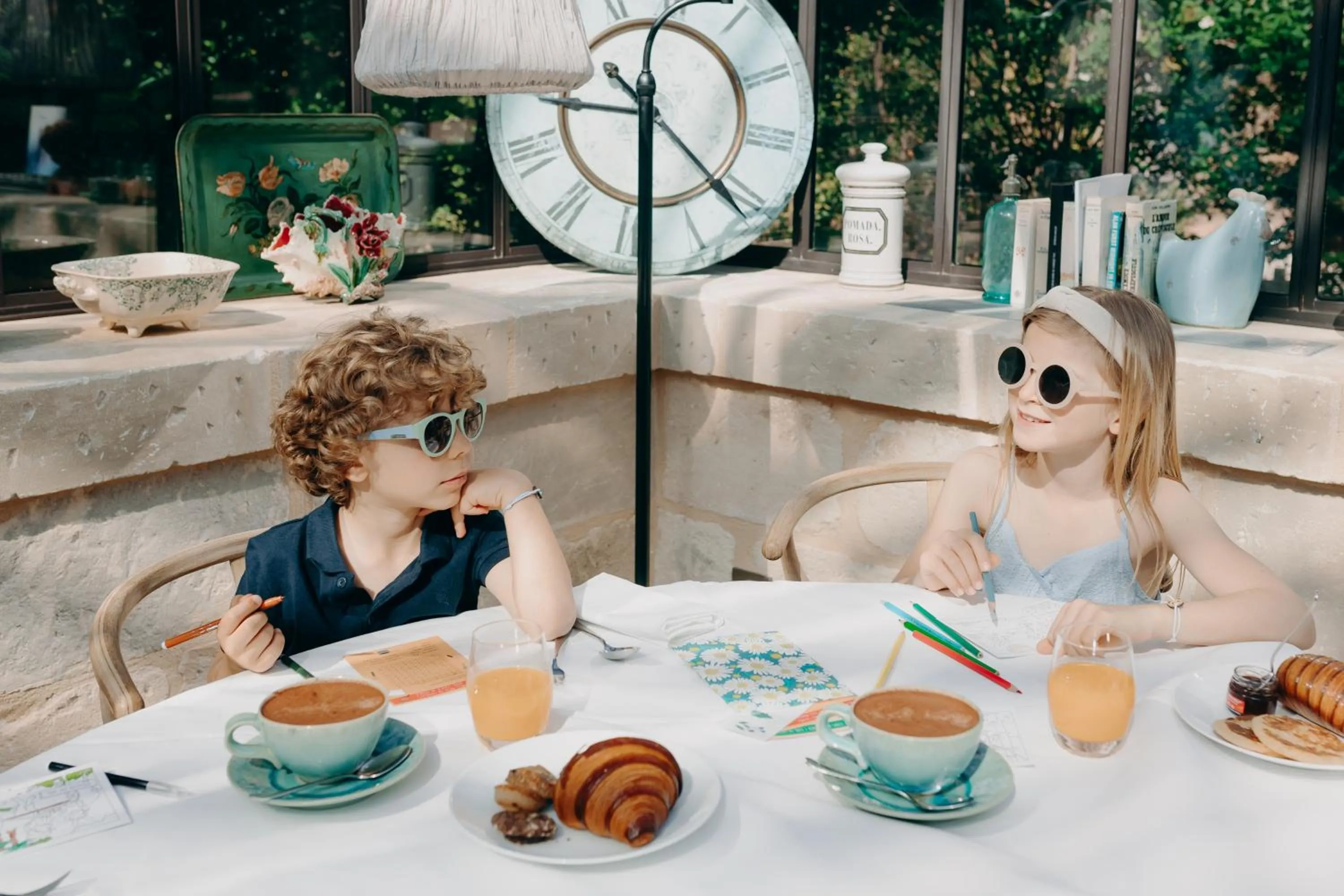 children in Domaine De Manville