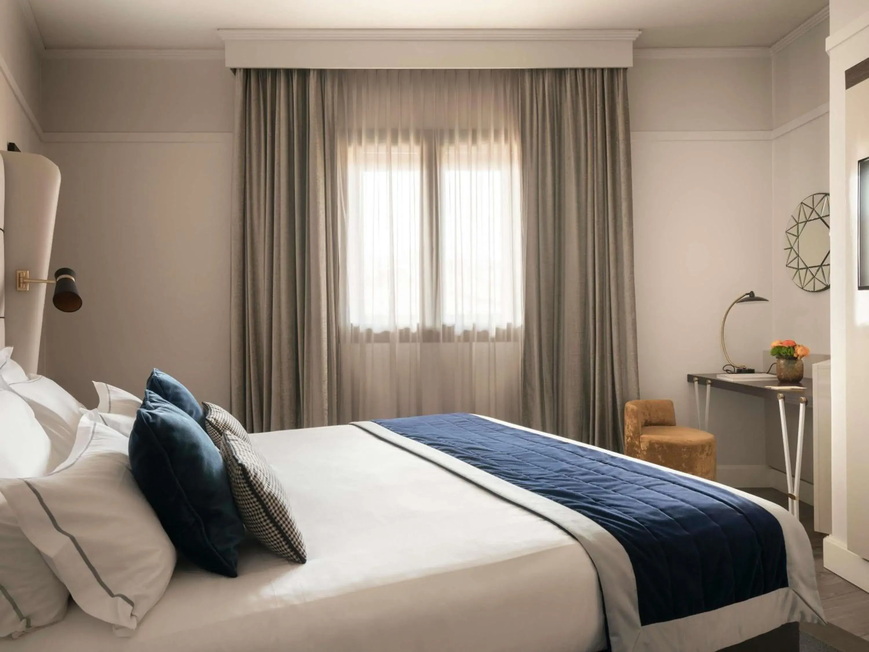 Bedroom, Bed in Cerretani Hotel Firenze - MGallery Collection Bedroom, Bed in Cerretani Hotel Firenze - MGallery Collection