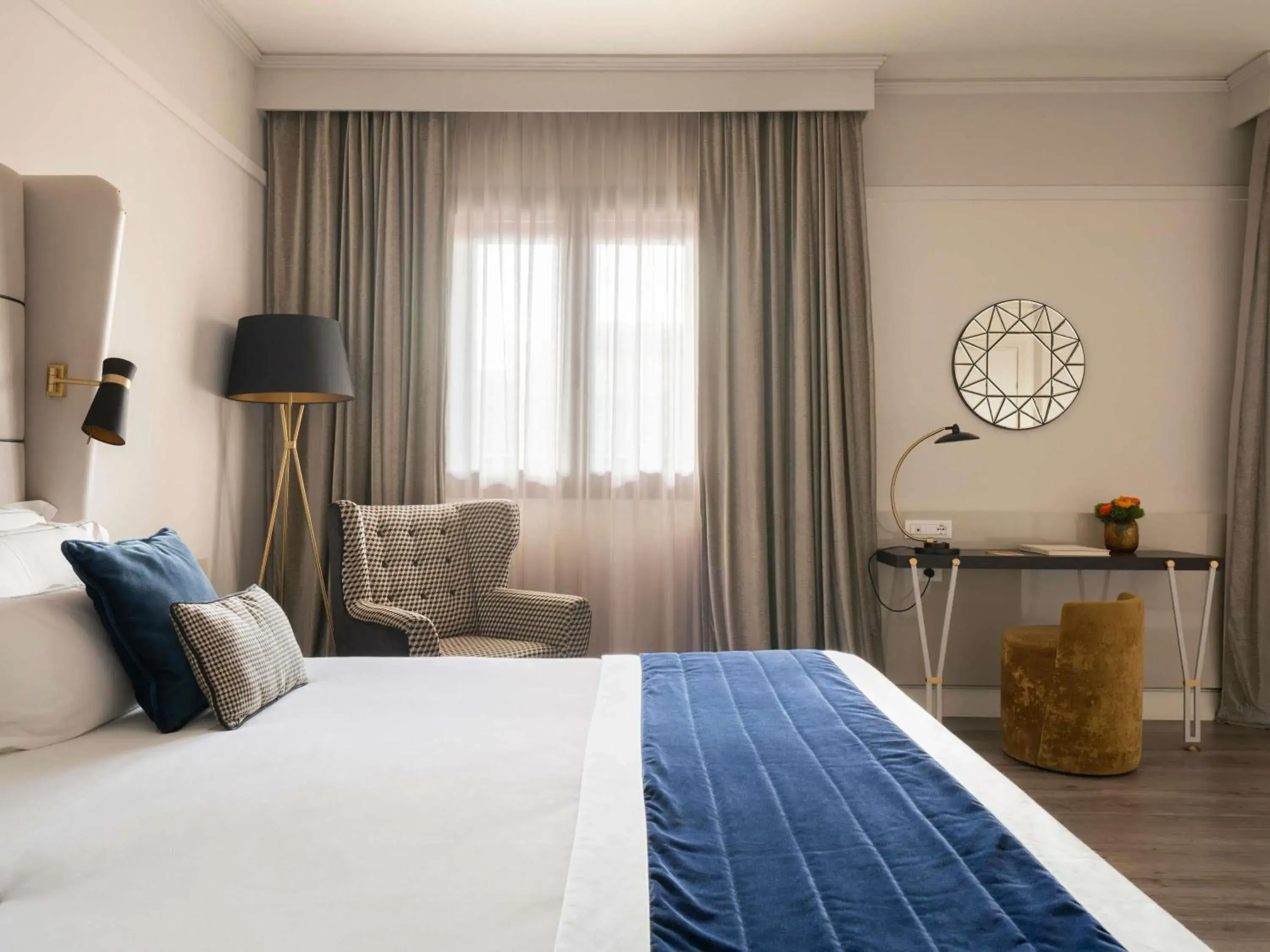 Bedroom, Bed in Cerretani Hotel Firenze - MGallery Collection Bedroom, Bed in Cerretani Hotel Firenze - MGallery Collection