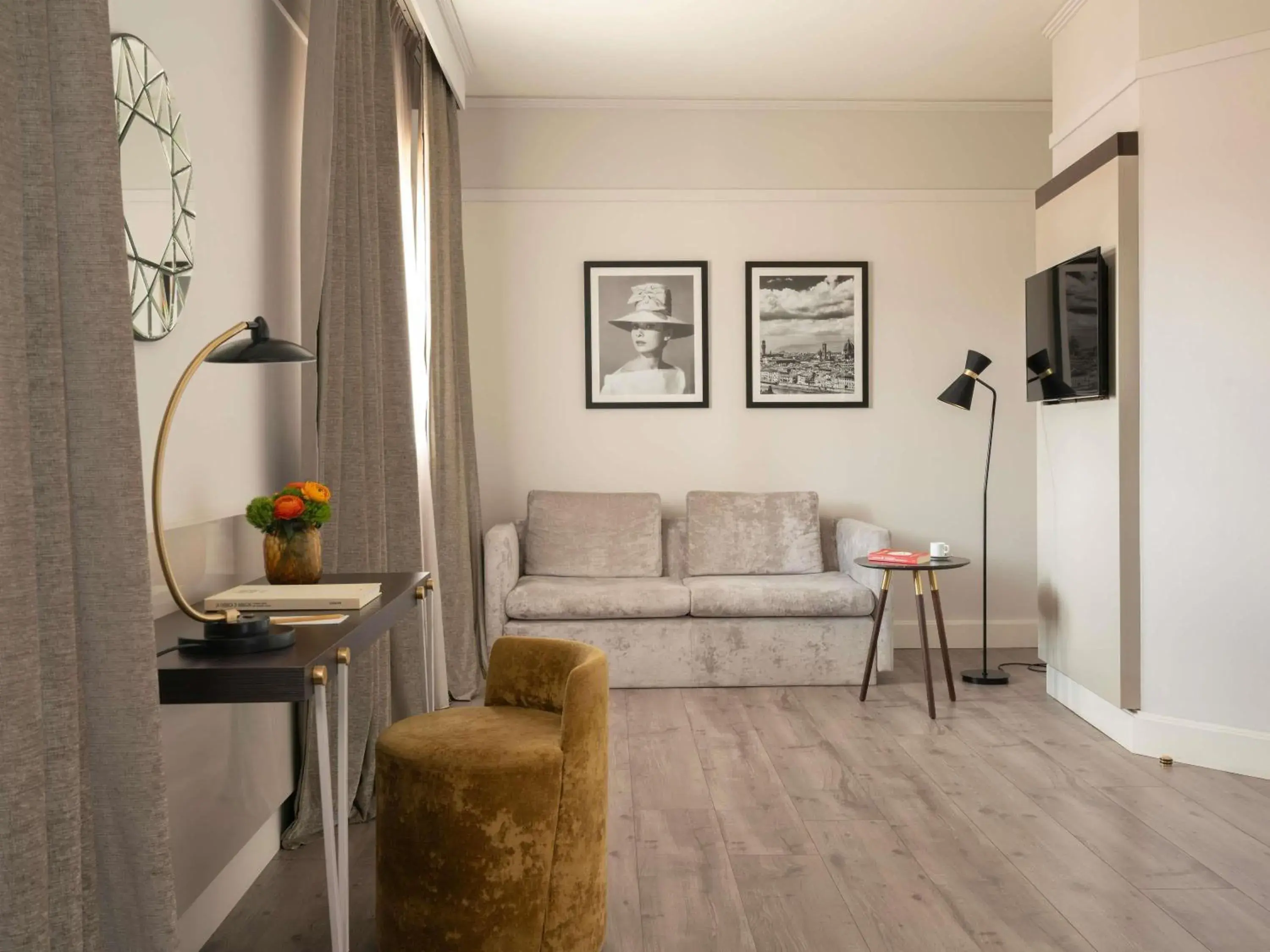 Bedroom in Cerretani Hotel Firenze - MGallery Collection Bedroom in Cerretani Hotel Firenze - MGallery Collection