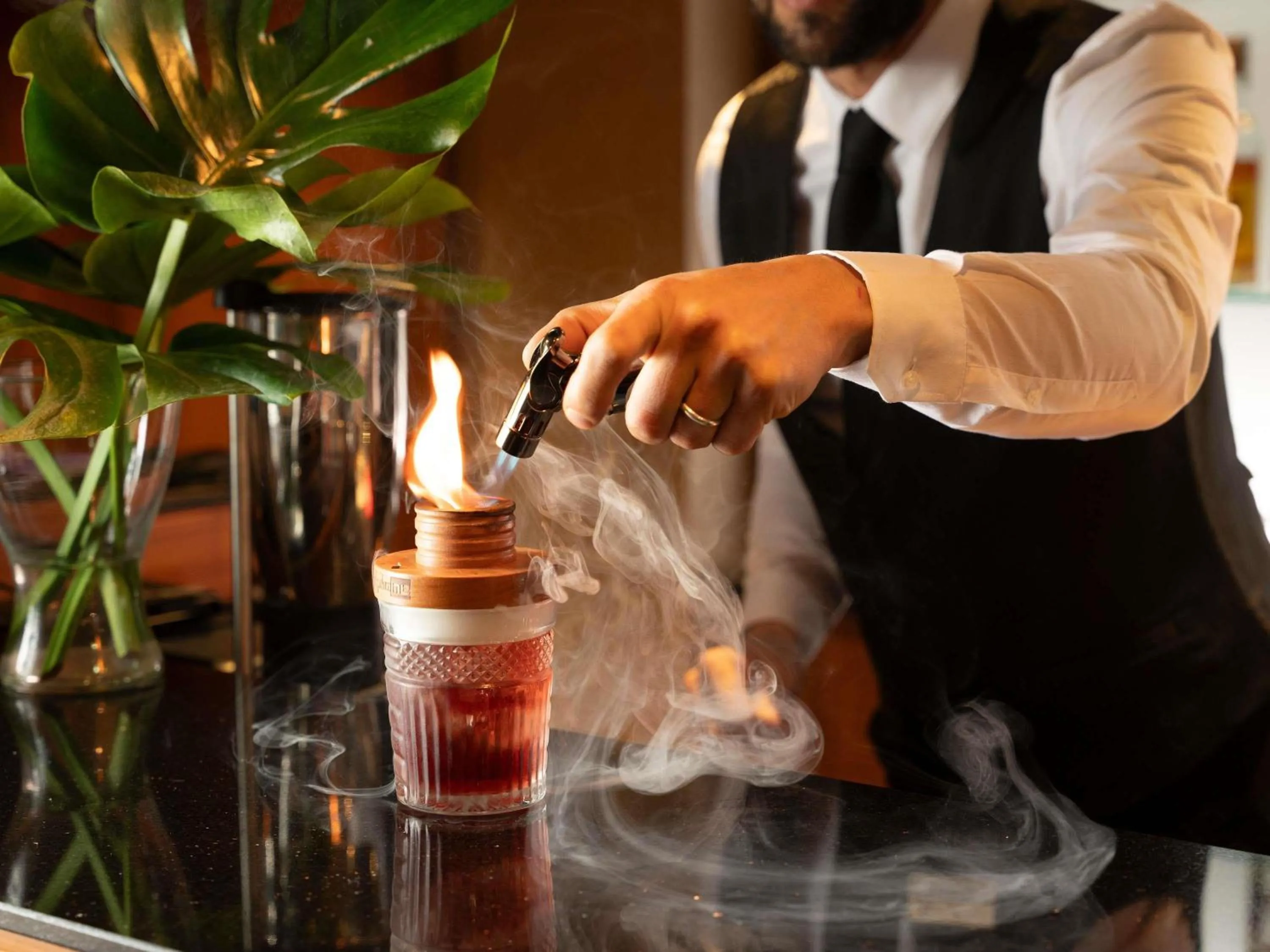 Lounge or bar in Cerretani Hotel Firenze - MGallery Collection