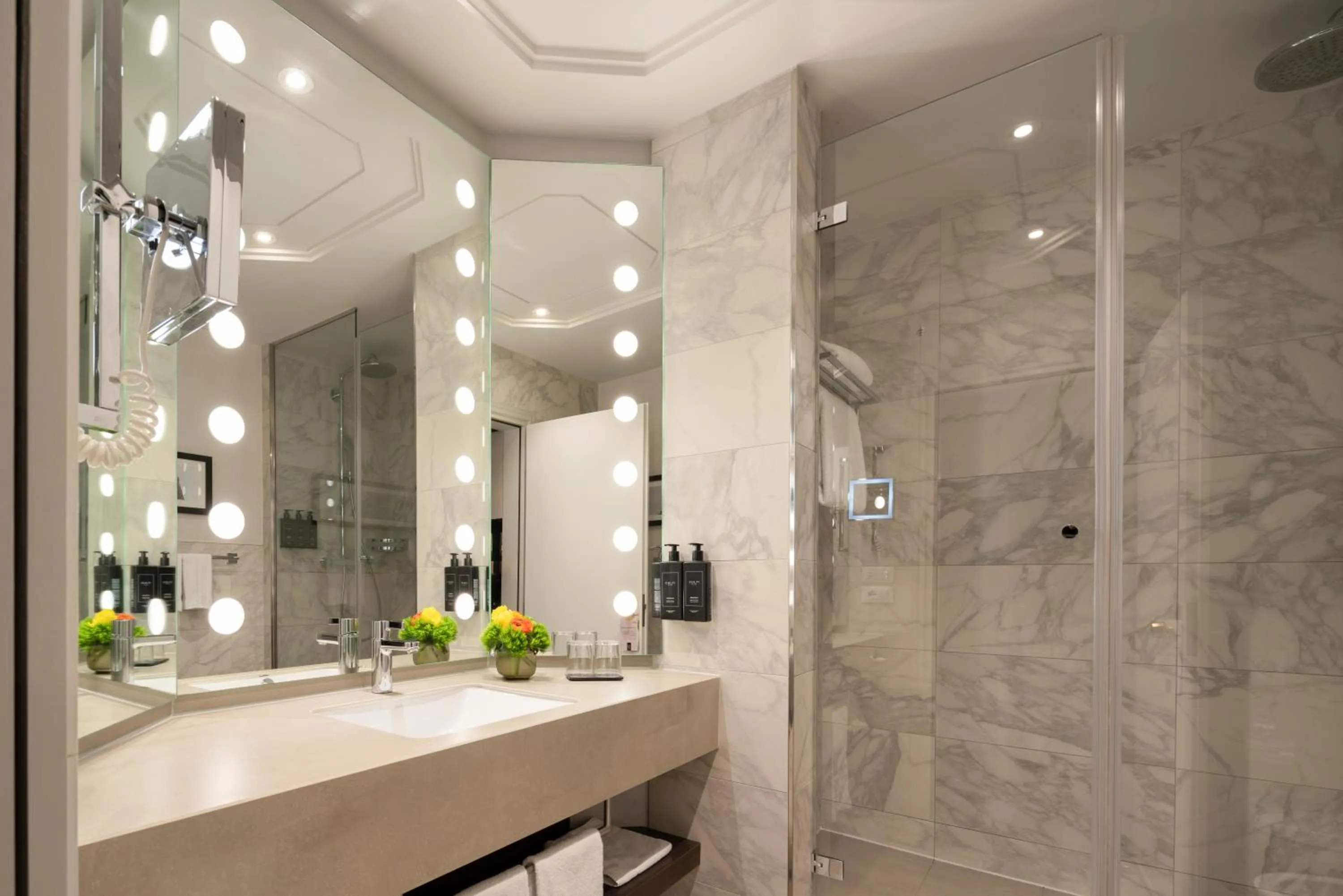 Bathroom in Cerretani Hotel Firenze - MGallery Collection