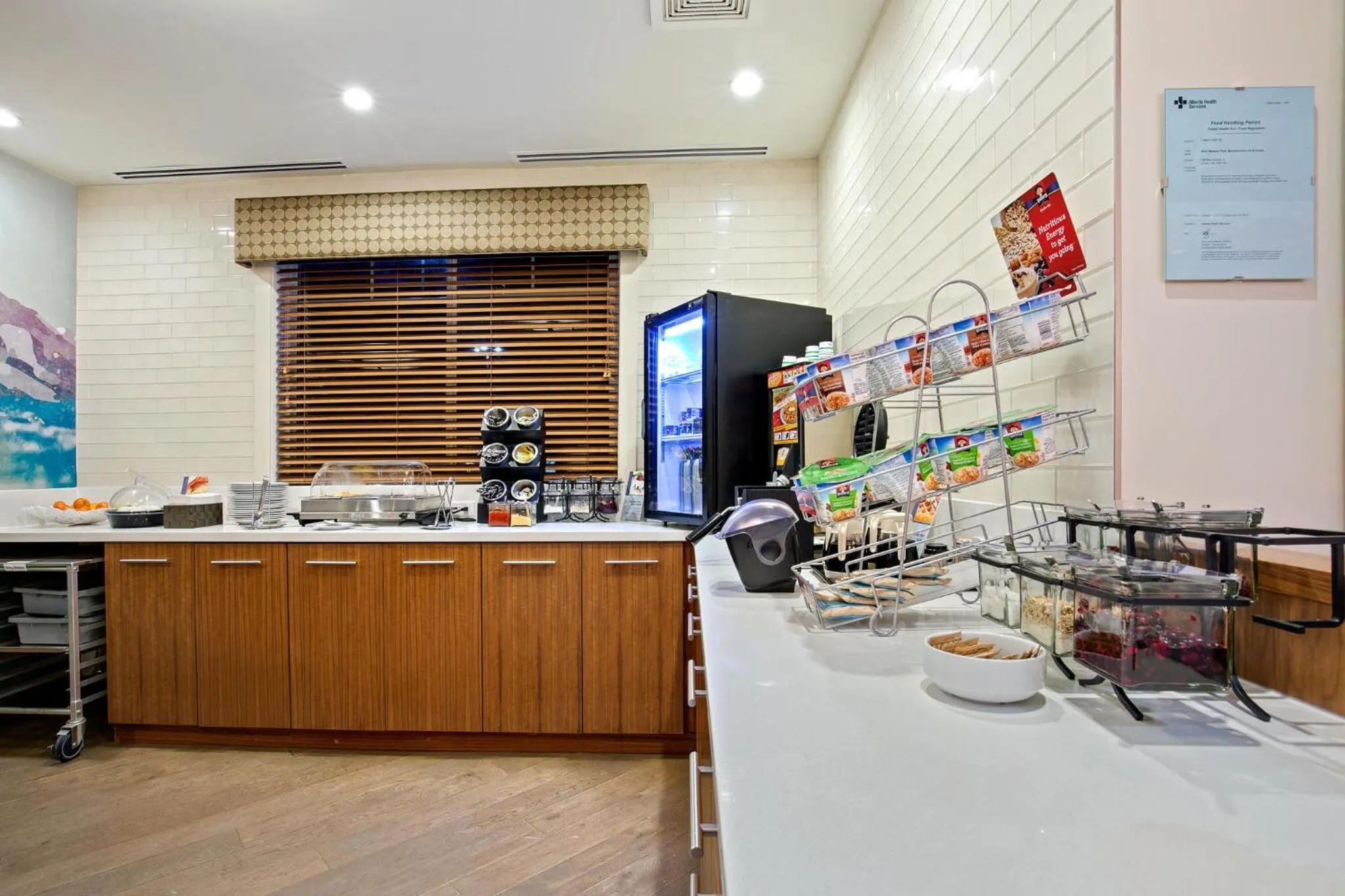 Breakfast in Mountain View Inn & Suites