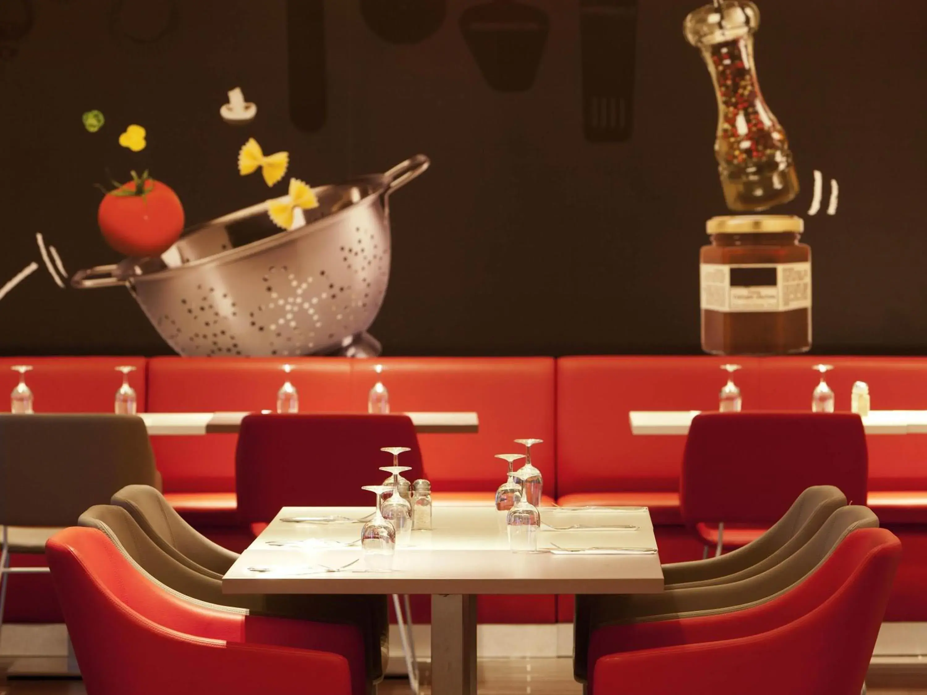 Restaurant/places to eat in Hotel Ibis Milano Malpensa Restaurant/places to eat in Hotel Ibis Milano Malpensa