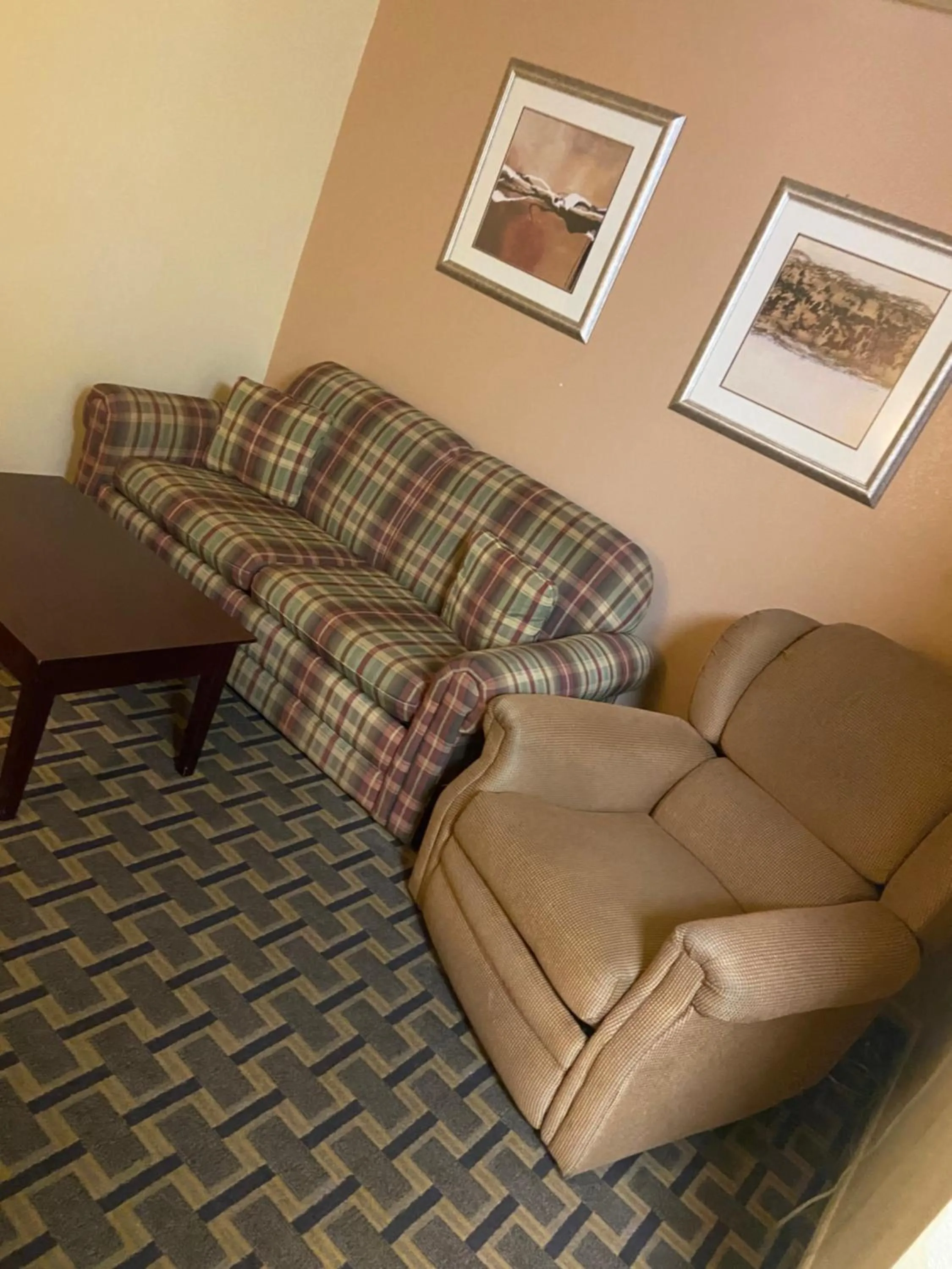 TV and multimedia in Super 8 by Wyndham Lebanon