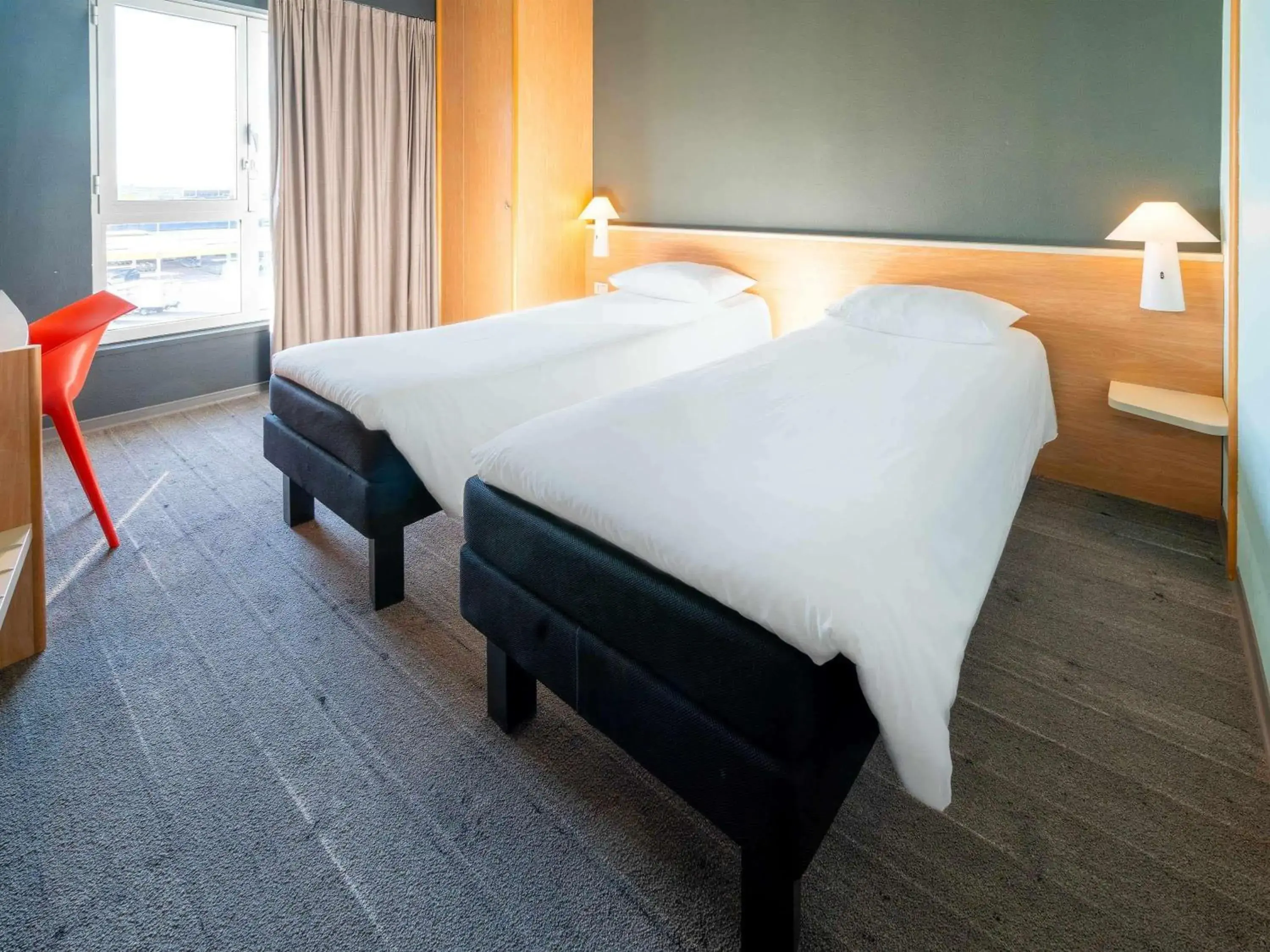 Bedroom, Bed in Hotel Ibis Firenze Nord Aeroporto Bedroom, Bed in Hotel Ibis Firenze Nord Aeroporto