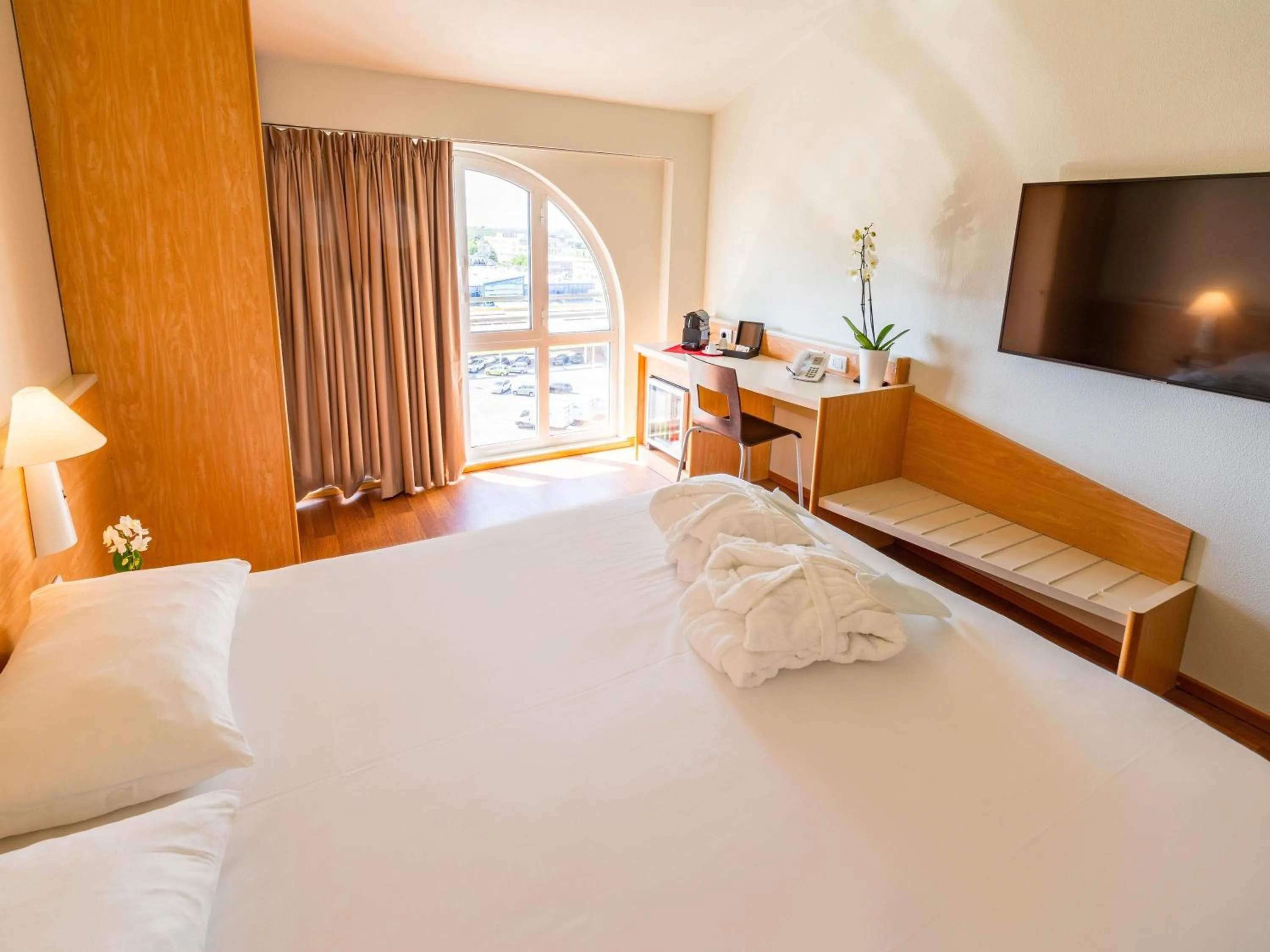 Bedroom, Bed in Hotel Ibis Firenze Nord Aeroporto