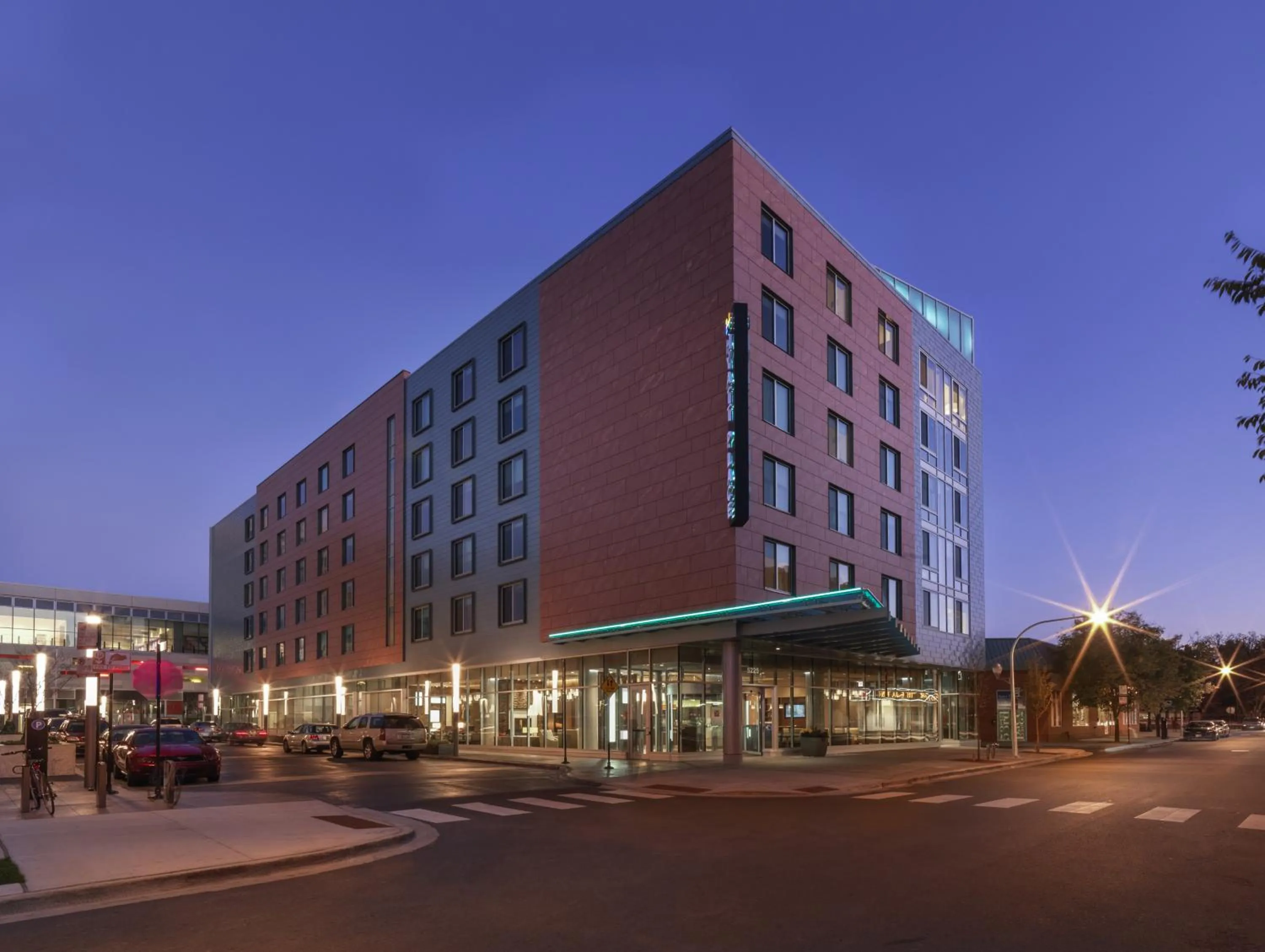 Property building in Hyatt Place Chicago-South/University Medical Center