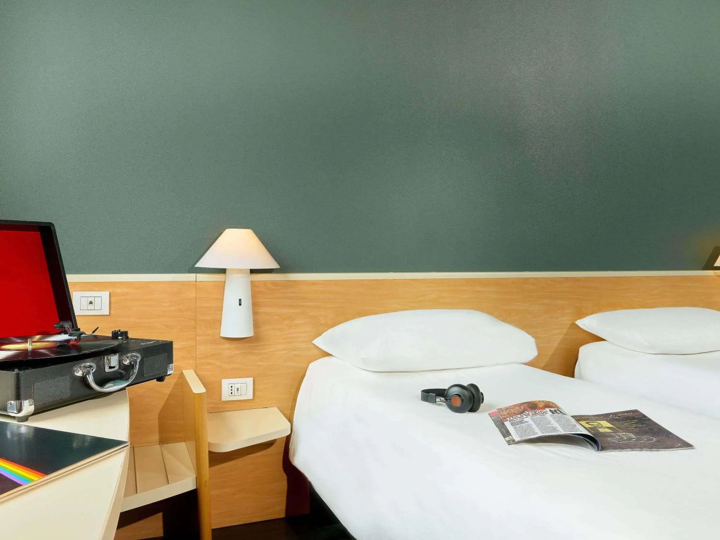 Standard Twin Room in Hotel Ibis Firenze Prato Est Standard Twin Room in Hotel Ibis Firenze Prato Est