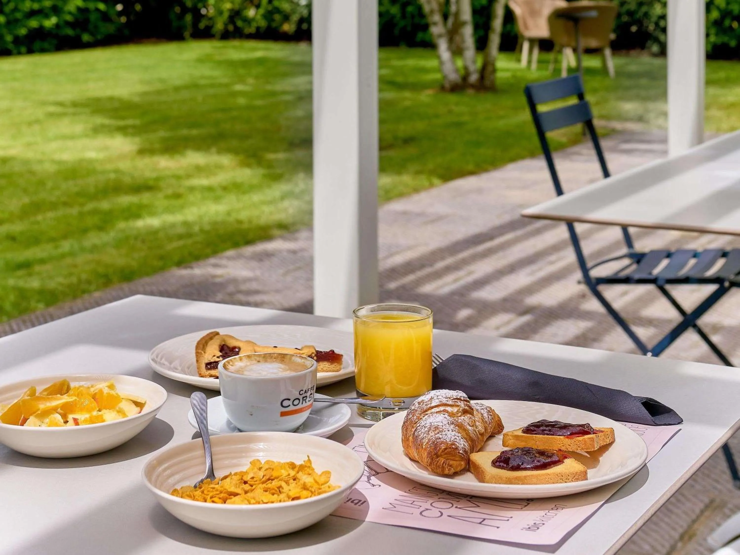 Breakfast in Hotel Ibis Firenze Prato Est