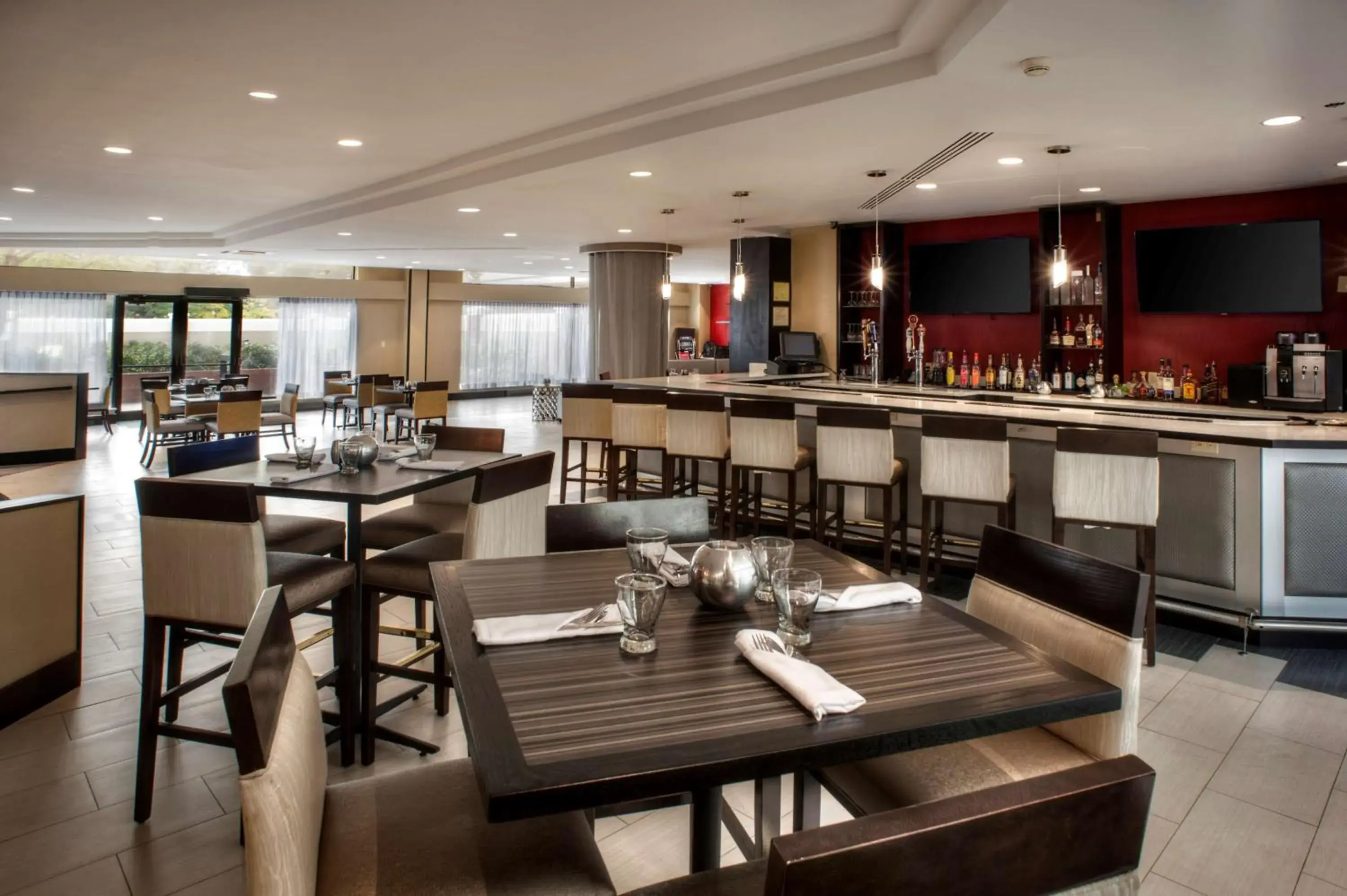 Restaurant/places to eat in Inn at Fox Chase - BW Premier Collection Restaurant/places to eat in Inn at Fox Chase - BW Premier Collection