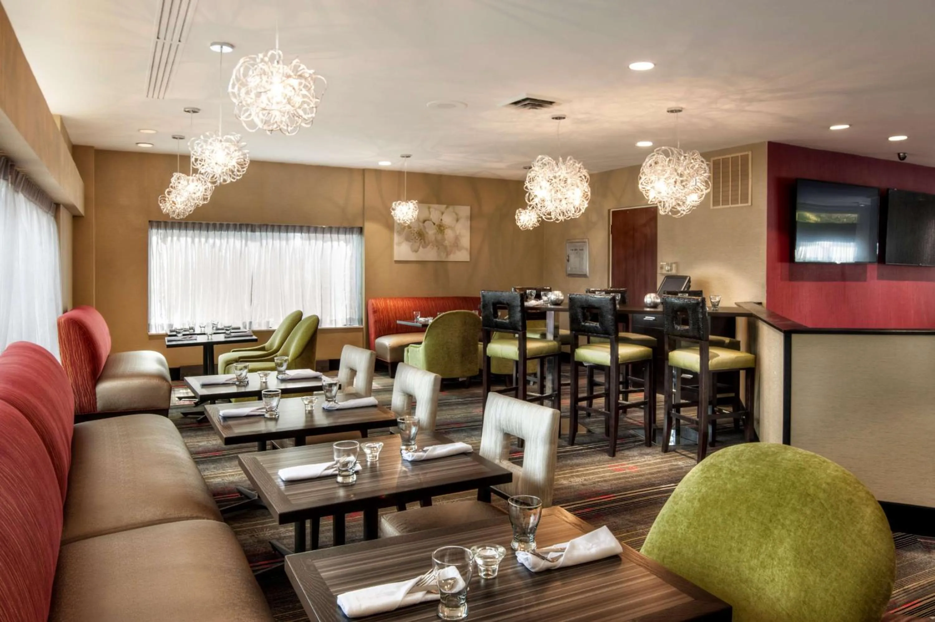 Restaurant/places to eat in Inn at Fox Chase - BW Premier Collection