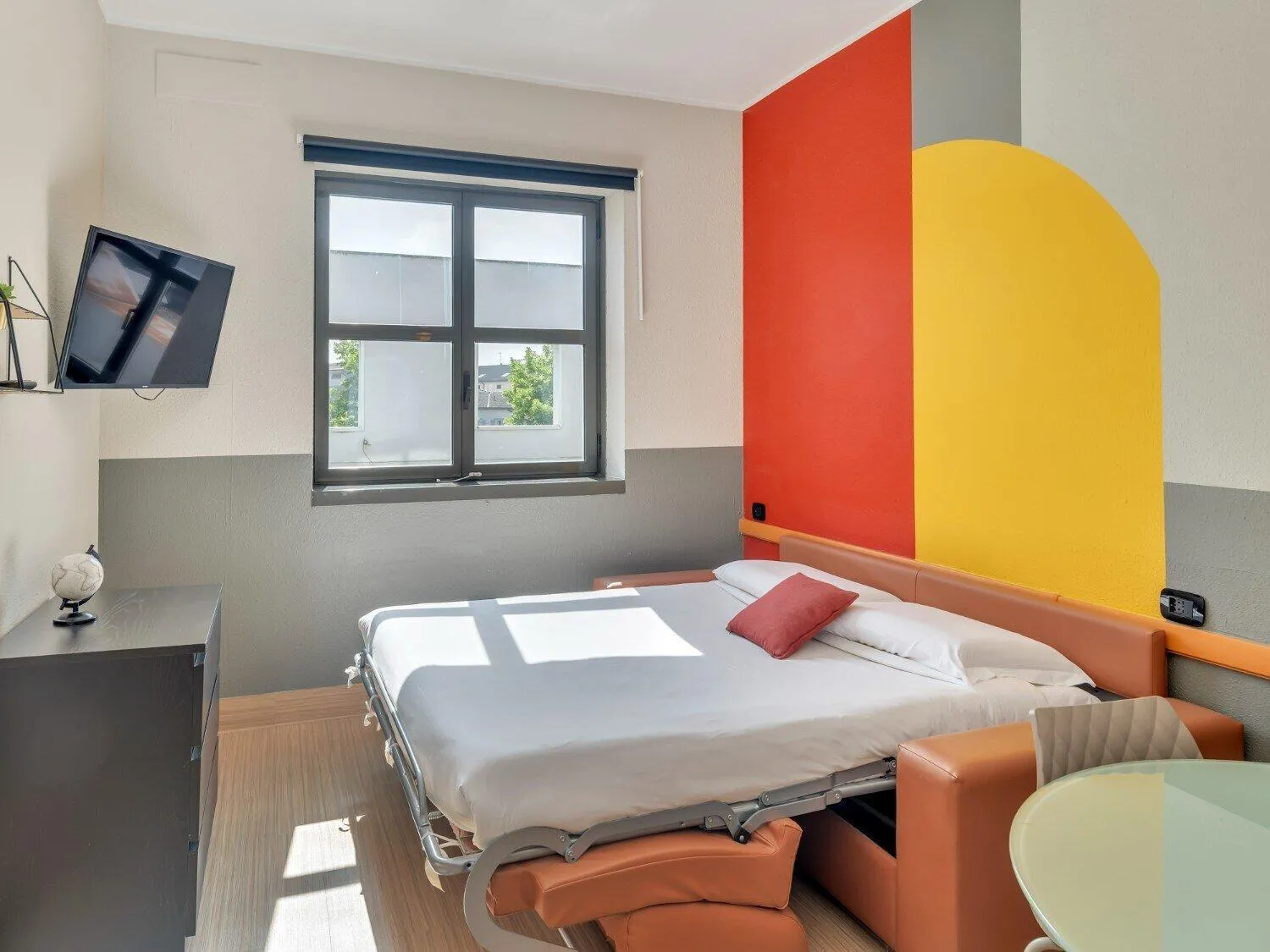 Photo of the whole room, Bed in B&B Hotel Cremona