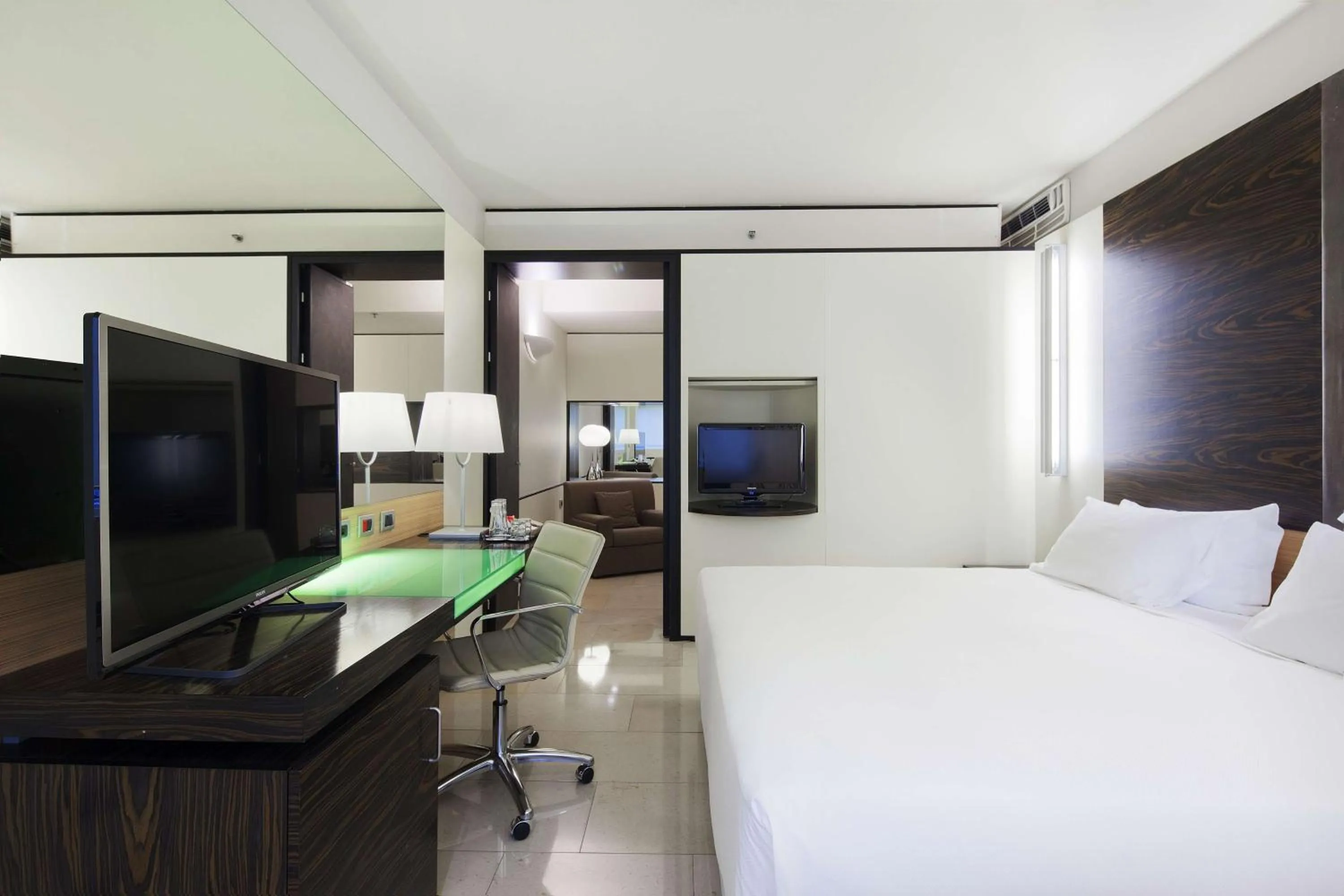 Photo of the whole room in NH Venezia Laguna Palace