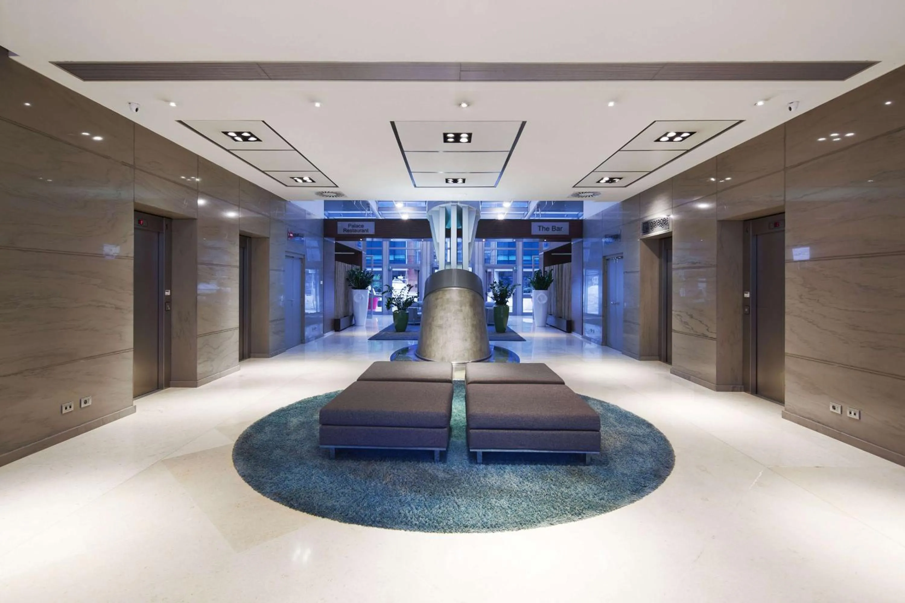 Lobby or reception in NH Venezia Laguna Palace