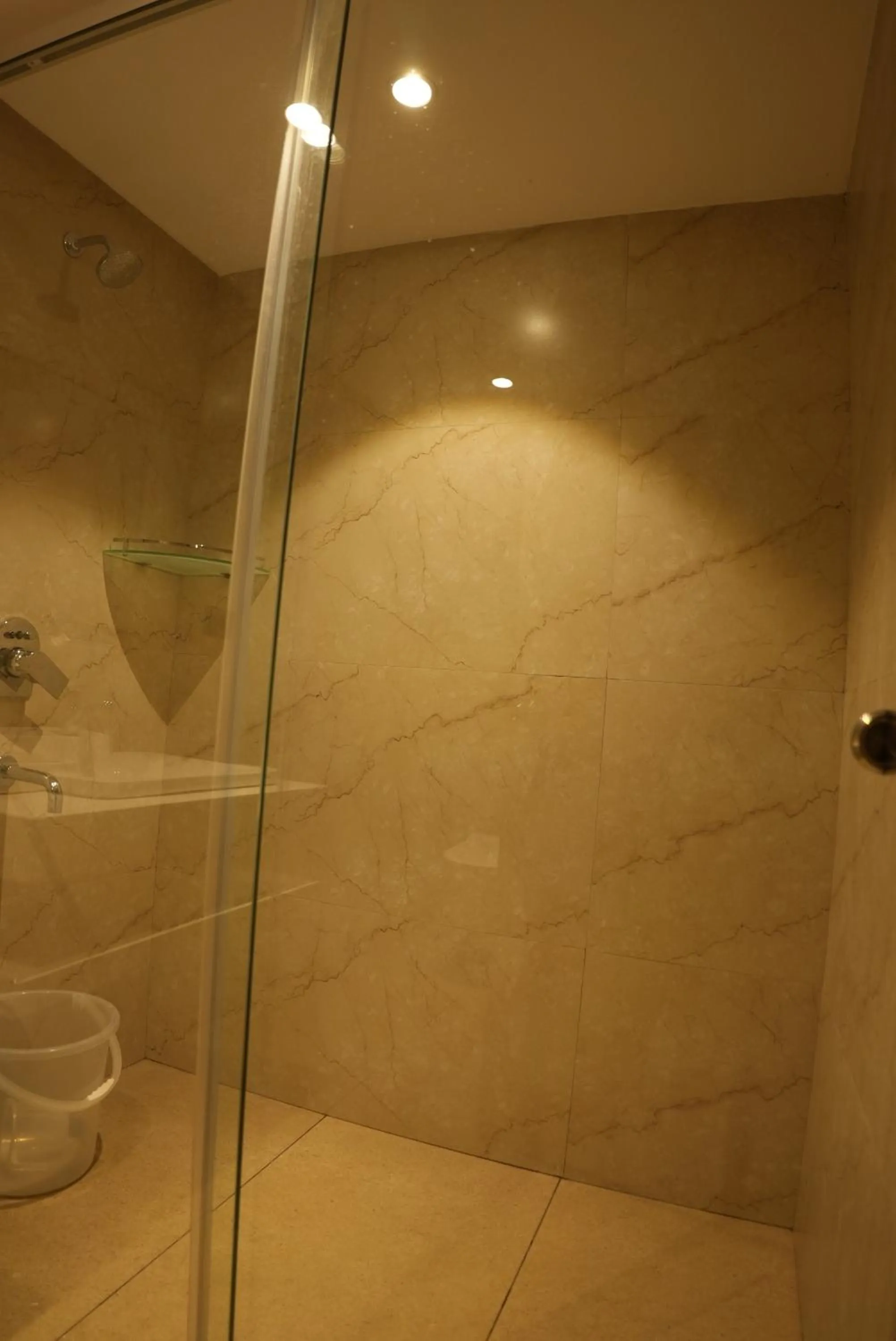 Bathroom in HOTEL OCEAN VISTA BAY