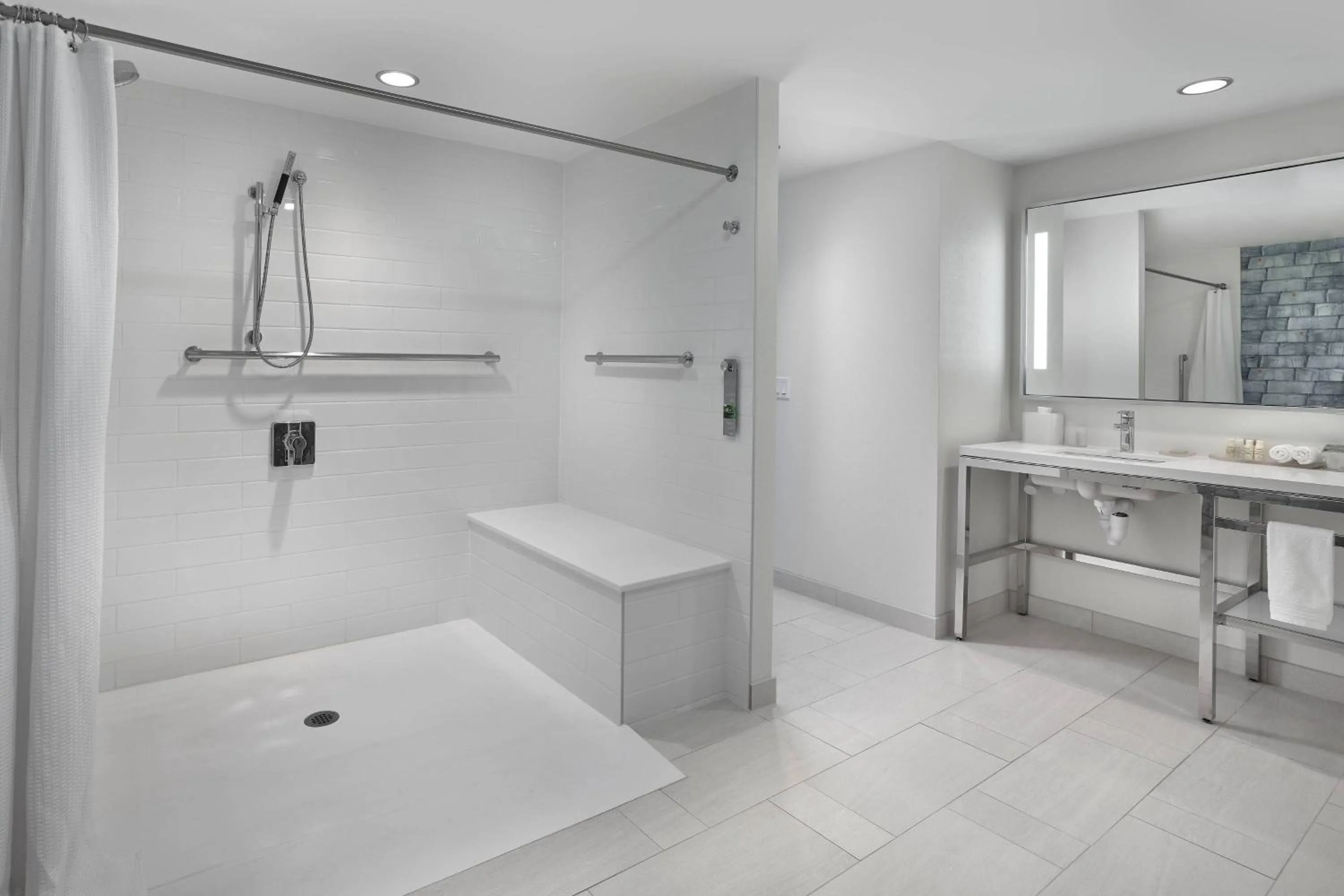 Bathroom in Renaissance Edmonton Airport Hotel