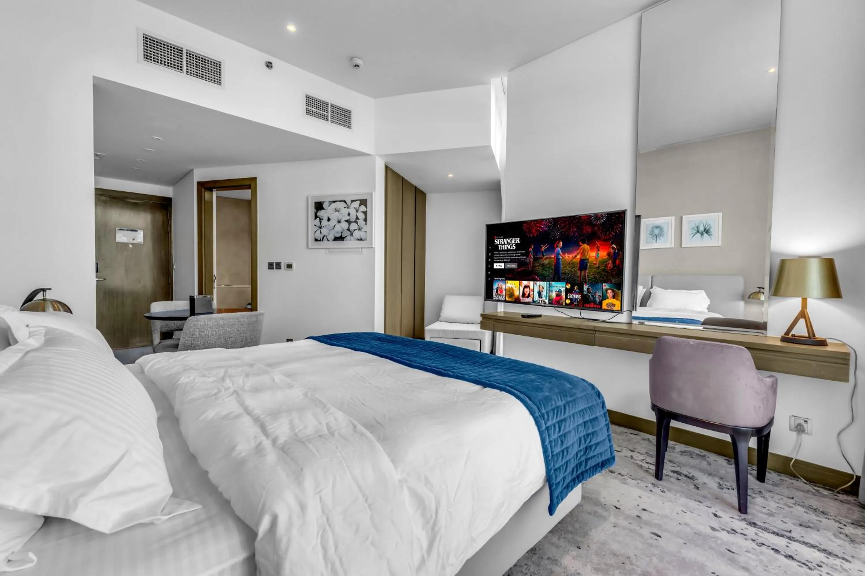 Photo of the whole room, Bed in Luxury Aparthotel Prive