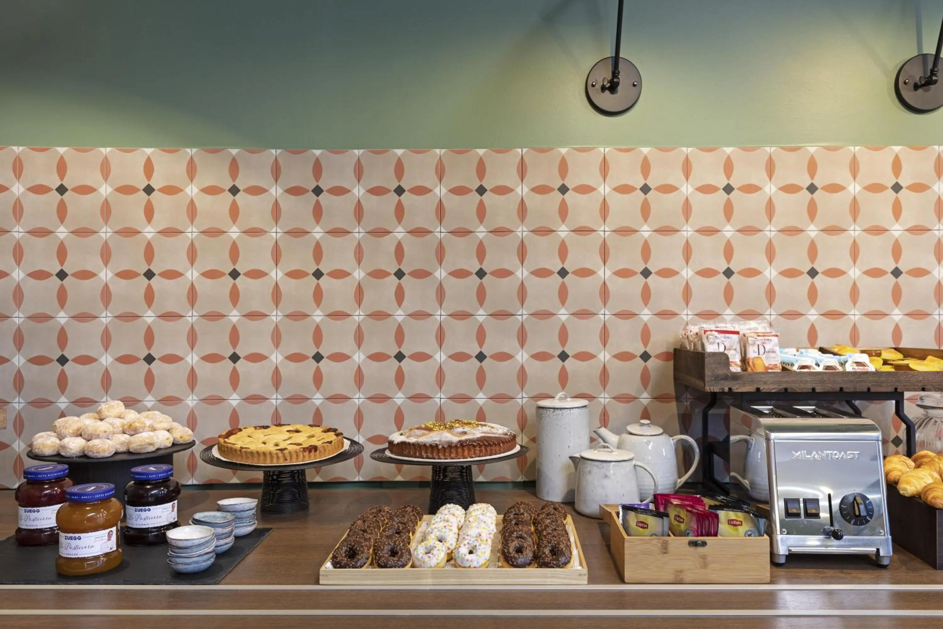 Area and facilities in B&B HOTEL Pisa Airport