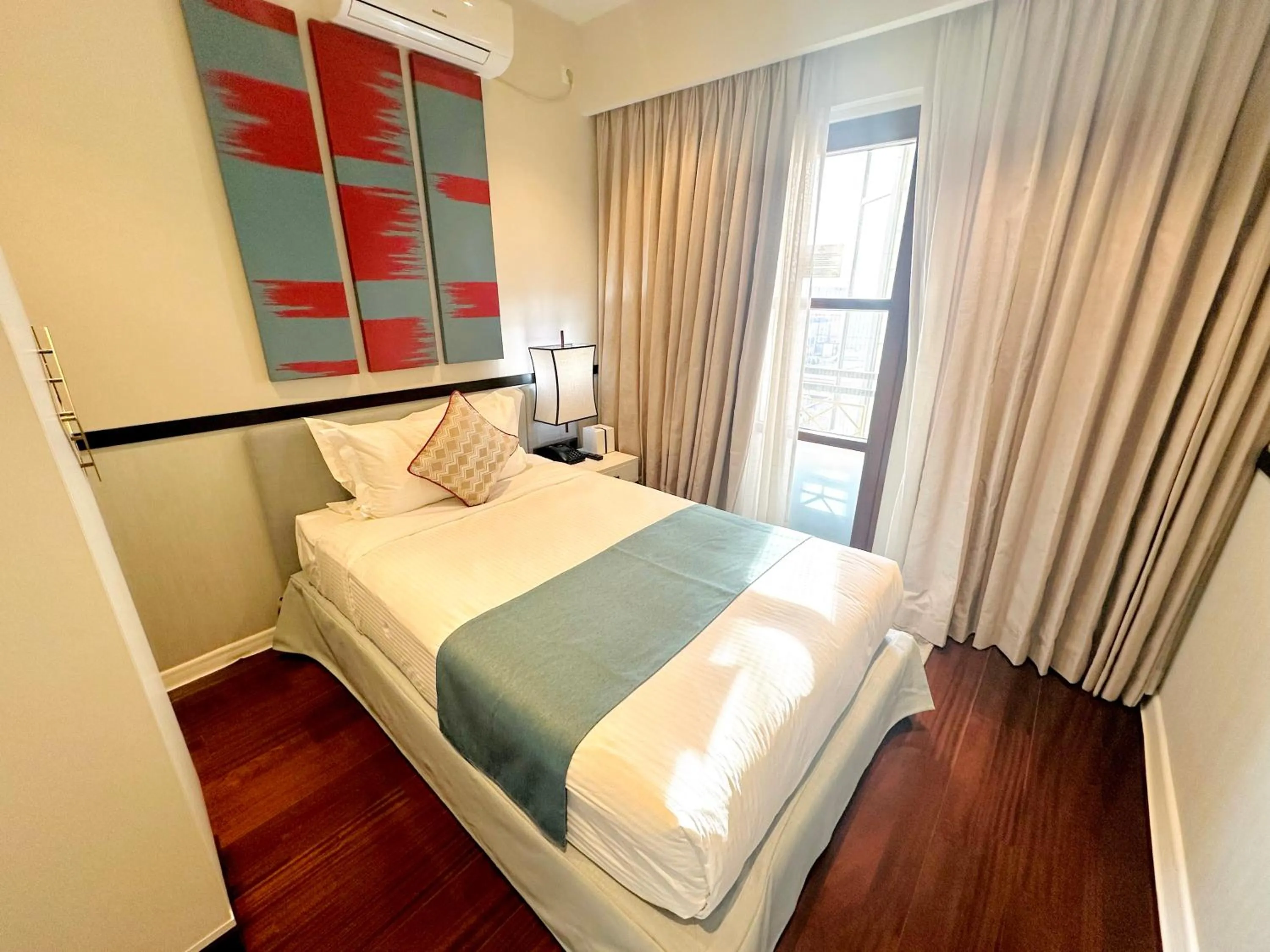 Bed in Somerset City Centre Atyrau