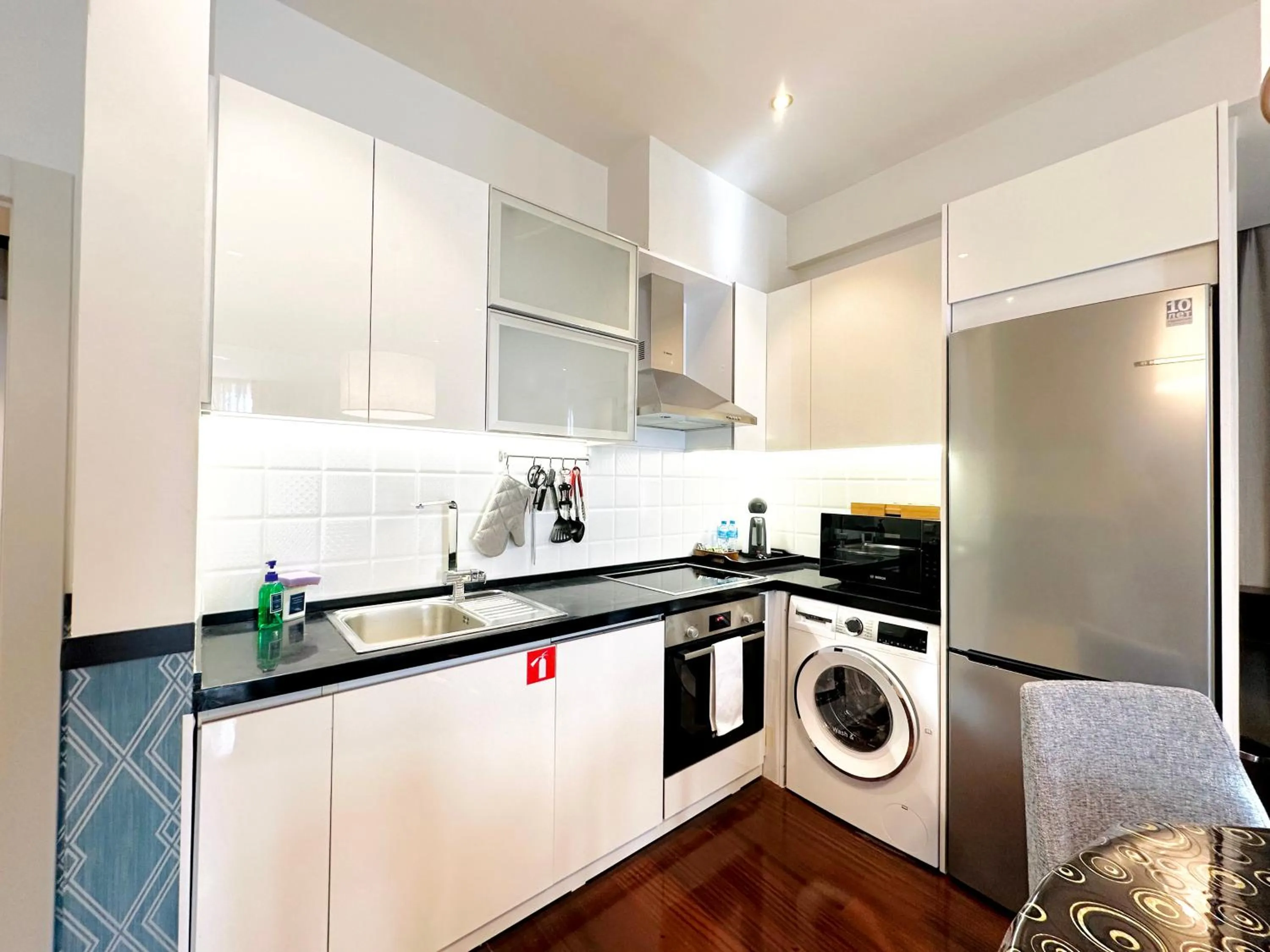 Coffee/tea facilities in Somerset City Centre Atyrau