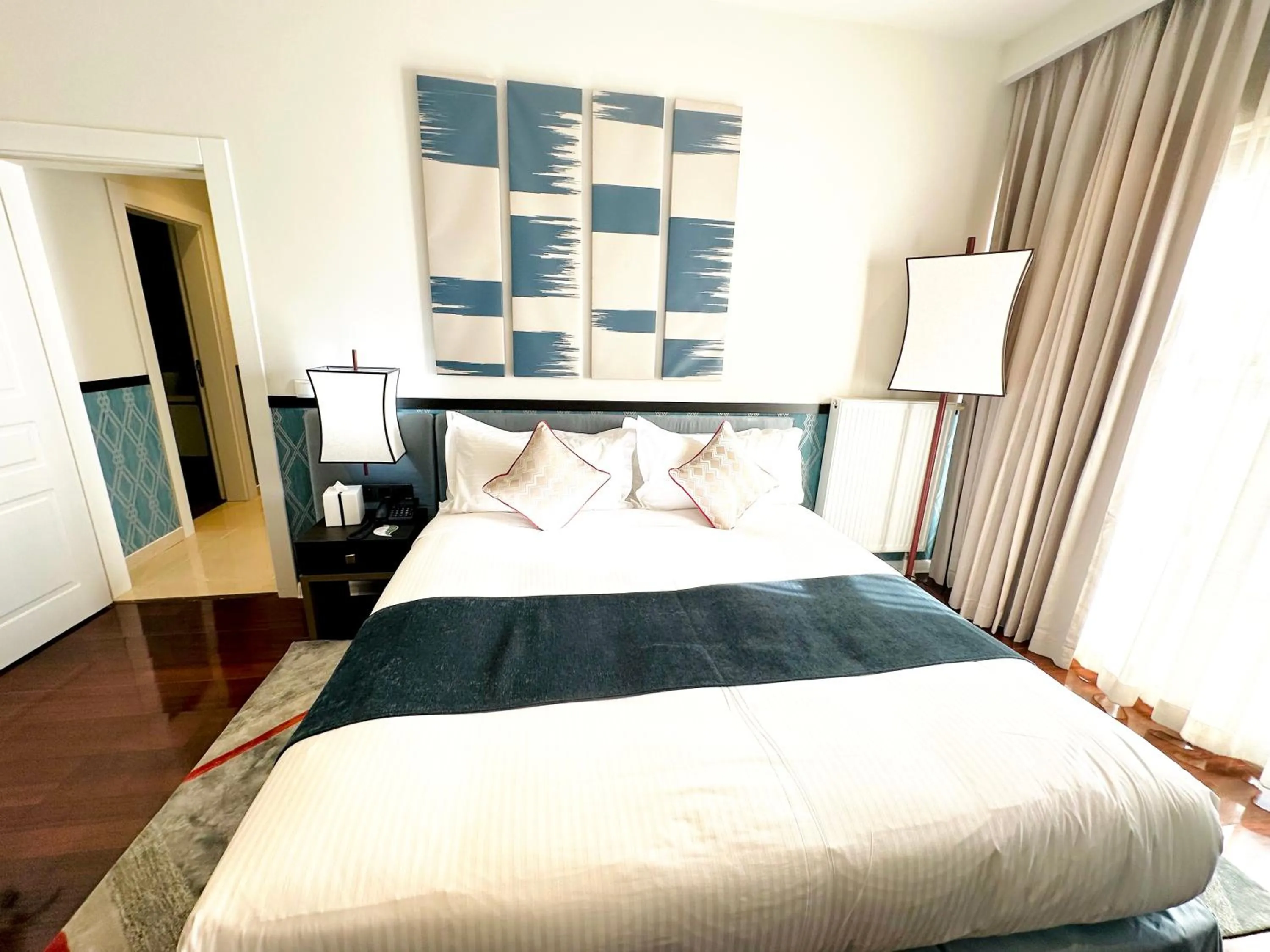 Bed in Somerset City Centre Atyrau