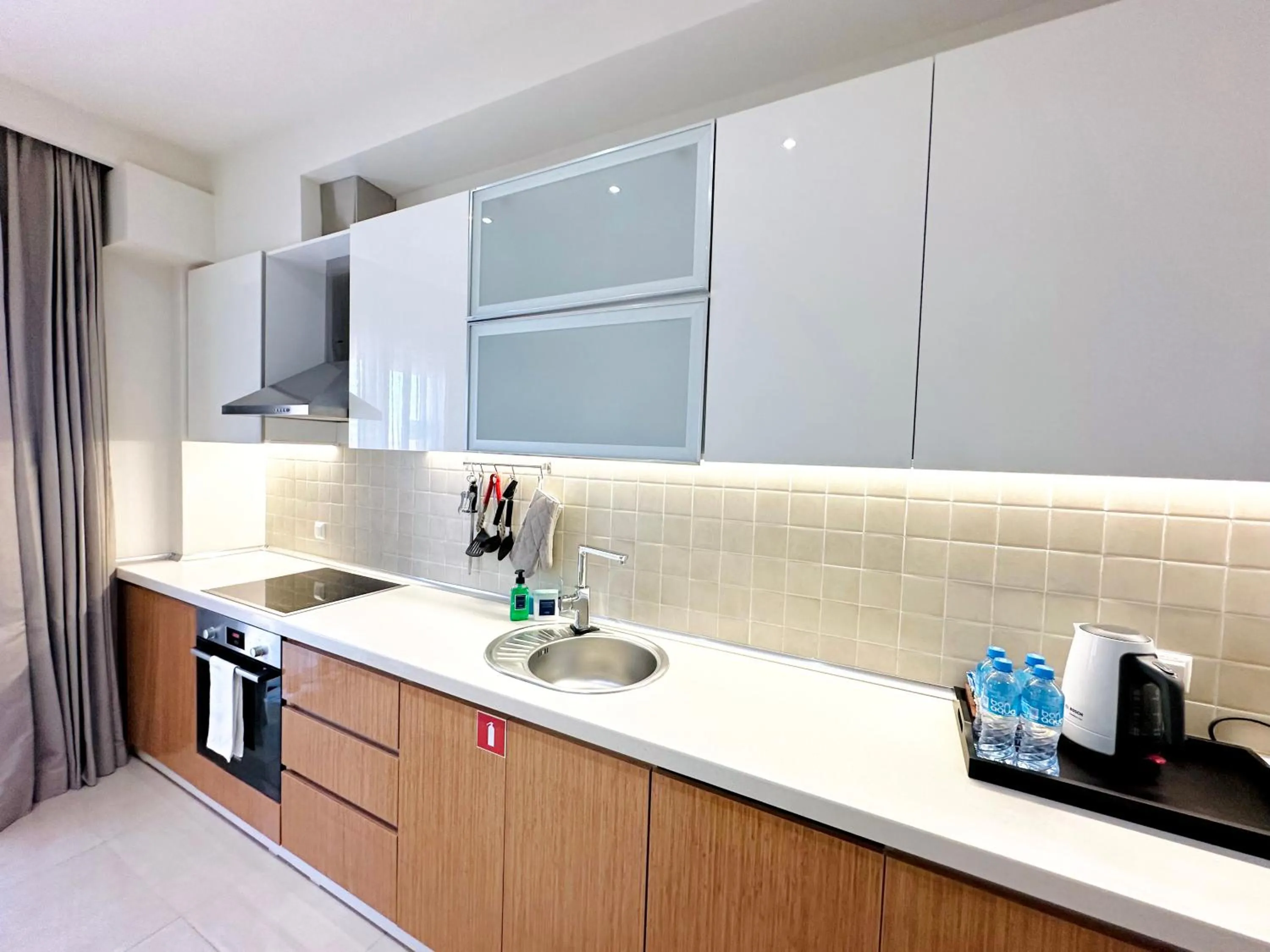 Coffee/tea facilities in Somerset City Centre Atyrau