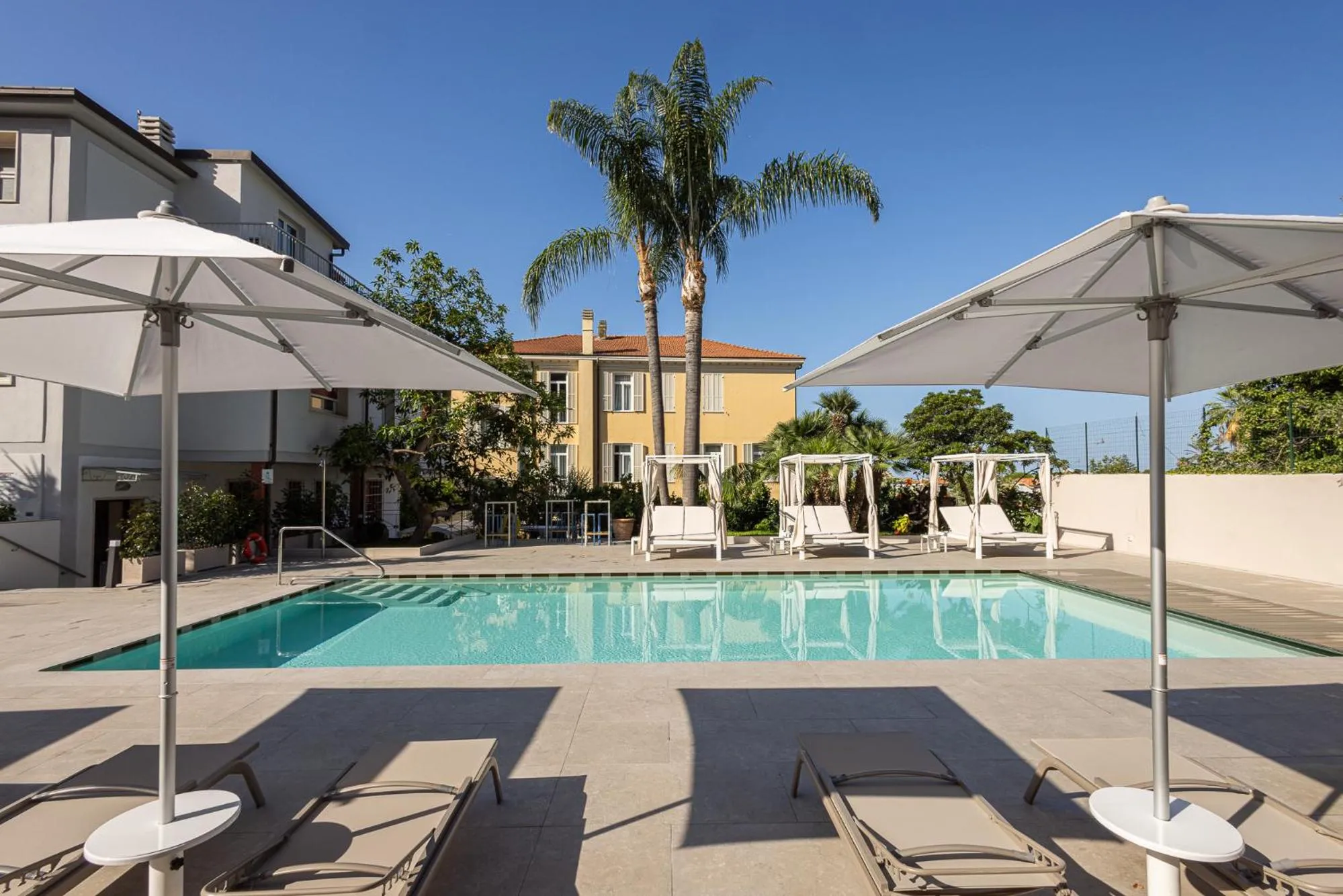 Swimming pool in Hotel Villa Elisa & Spa