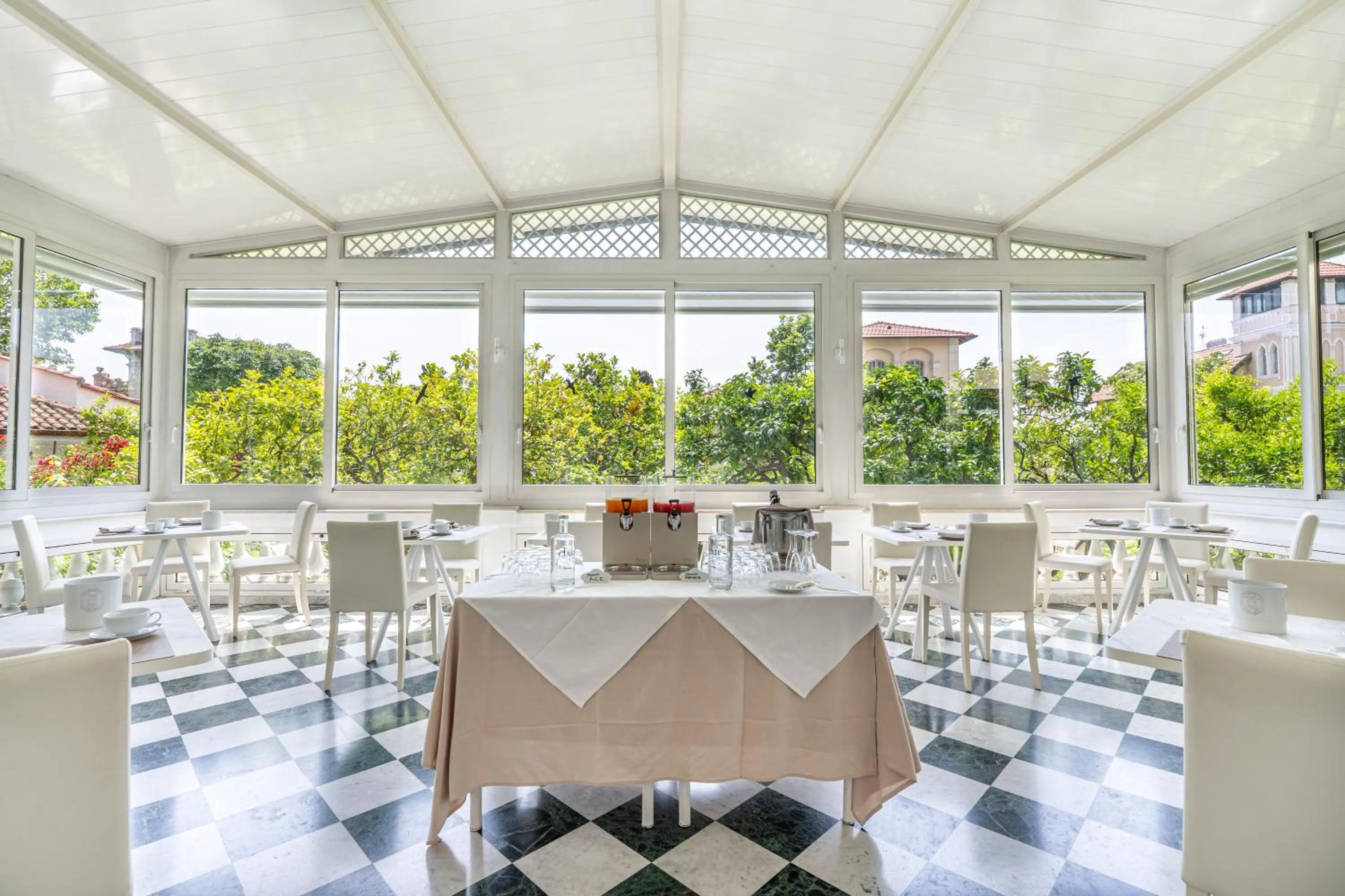 Breakfast in Hotel Villa Elisa & Spa