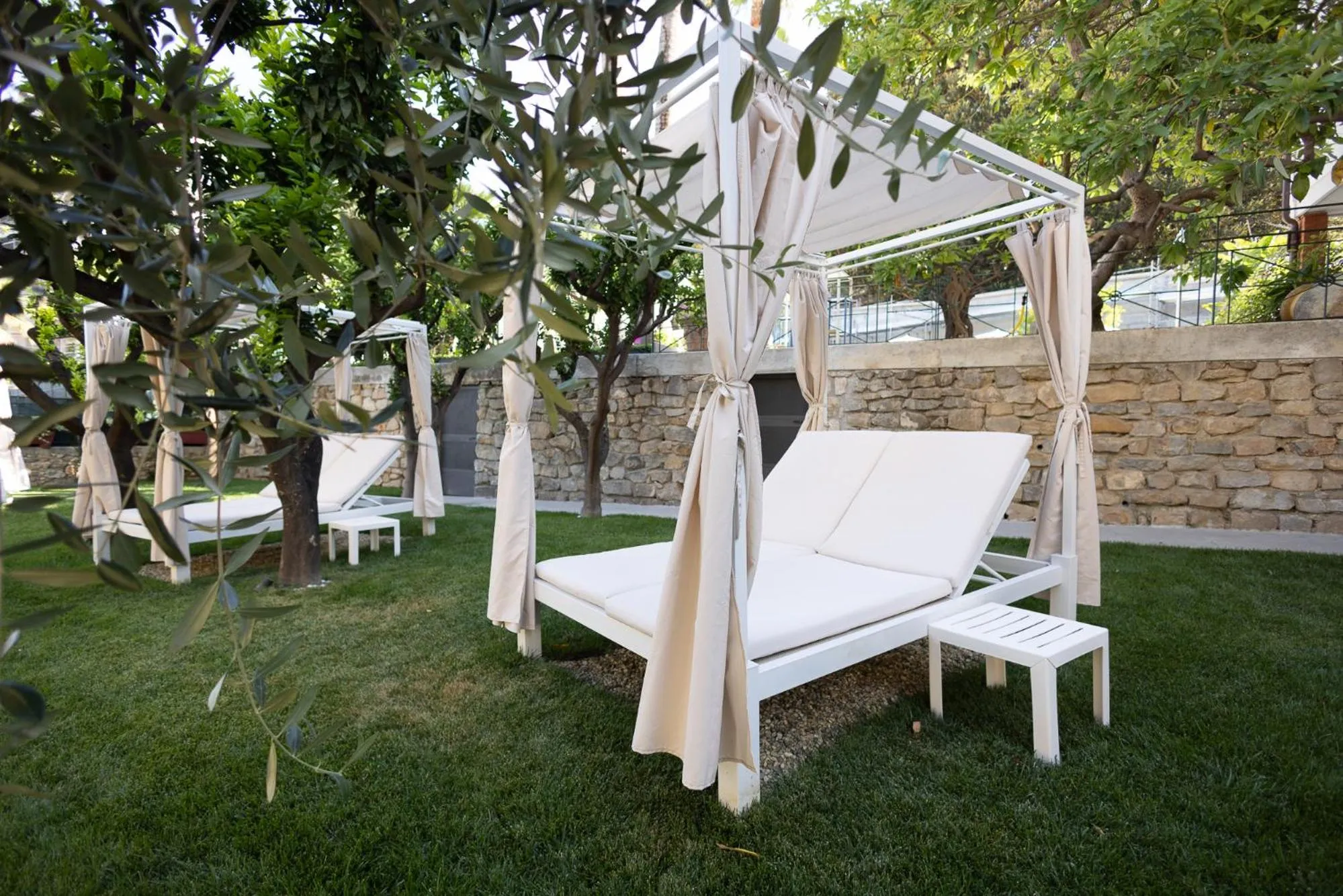 sunbed in Hotel Villa Elisa & Spa