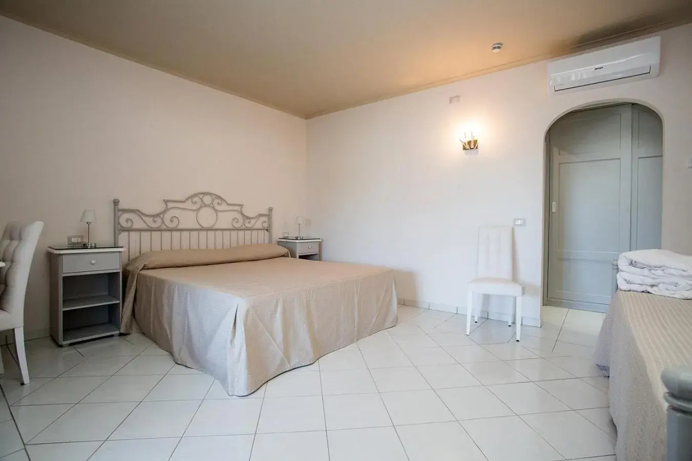 Photo of the whole room, Bed in Hotel Tritone Lipari