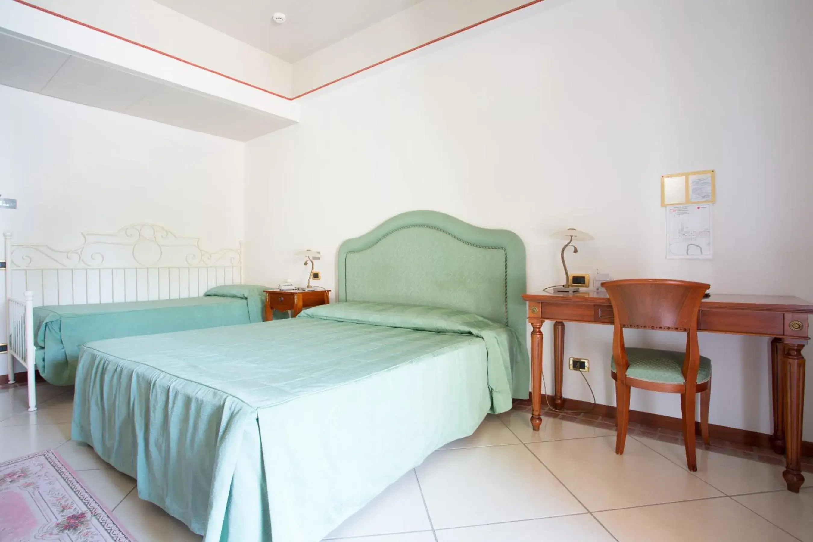 Bedroom, Bed in Hotel Tritone Lipari