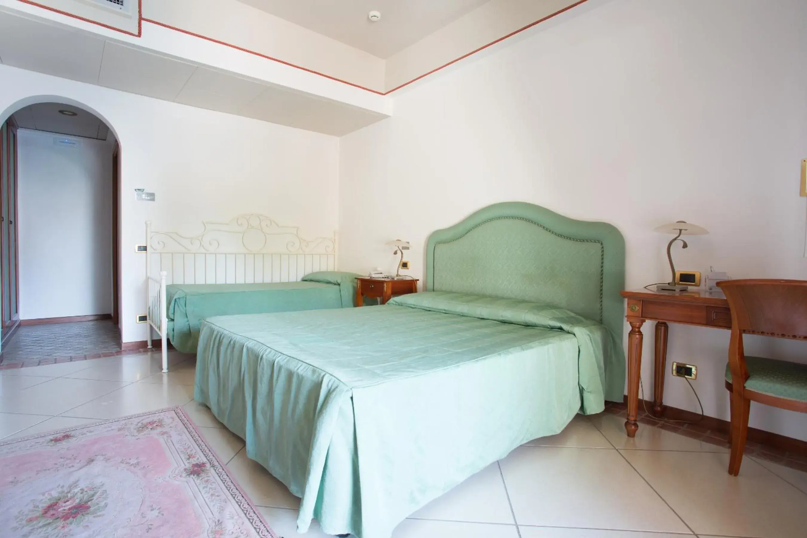 Bedroom, Bed in Hotel Tritone Lipari