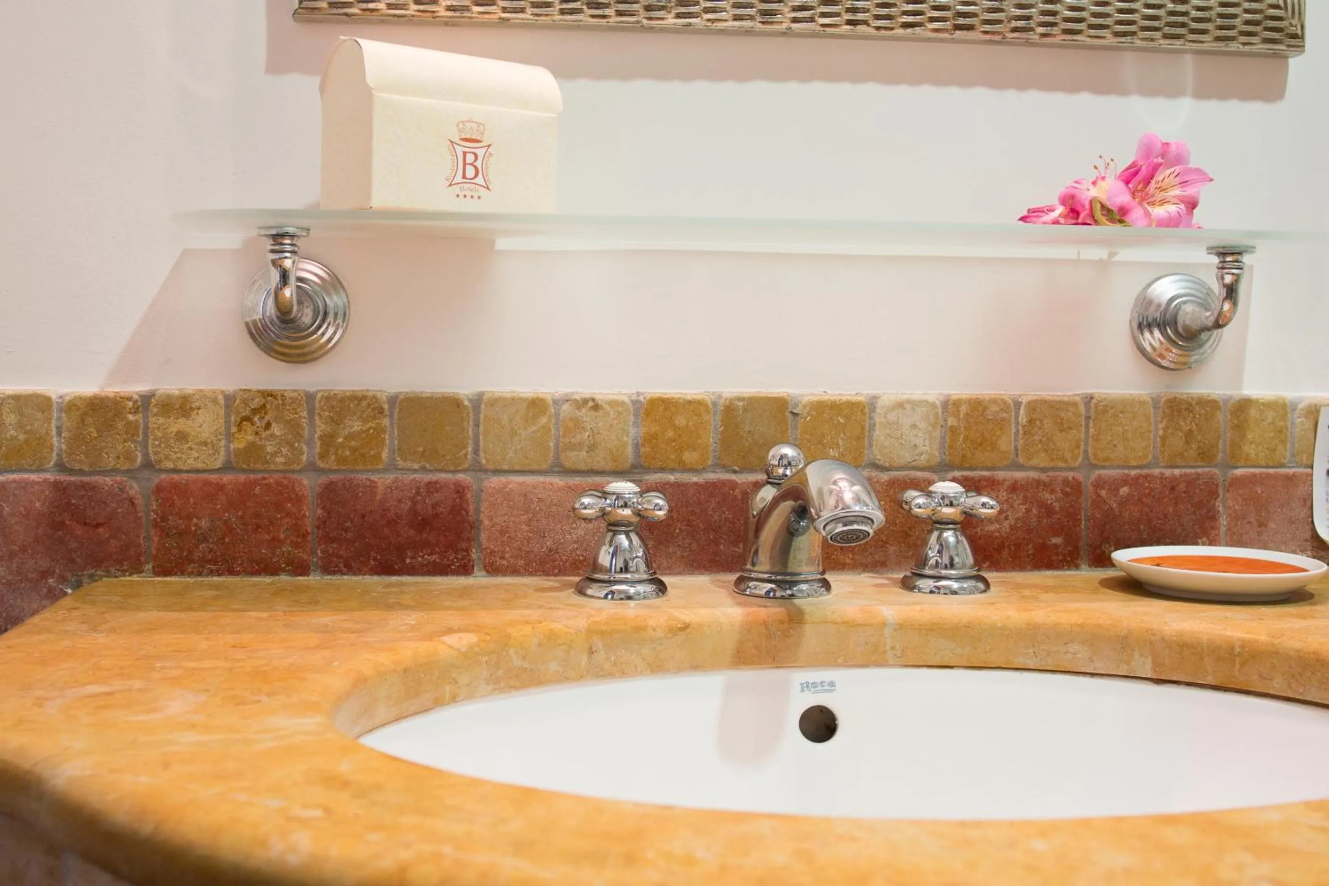 Bathroom in Hotel Tritone Lipari