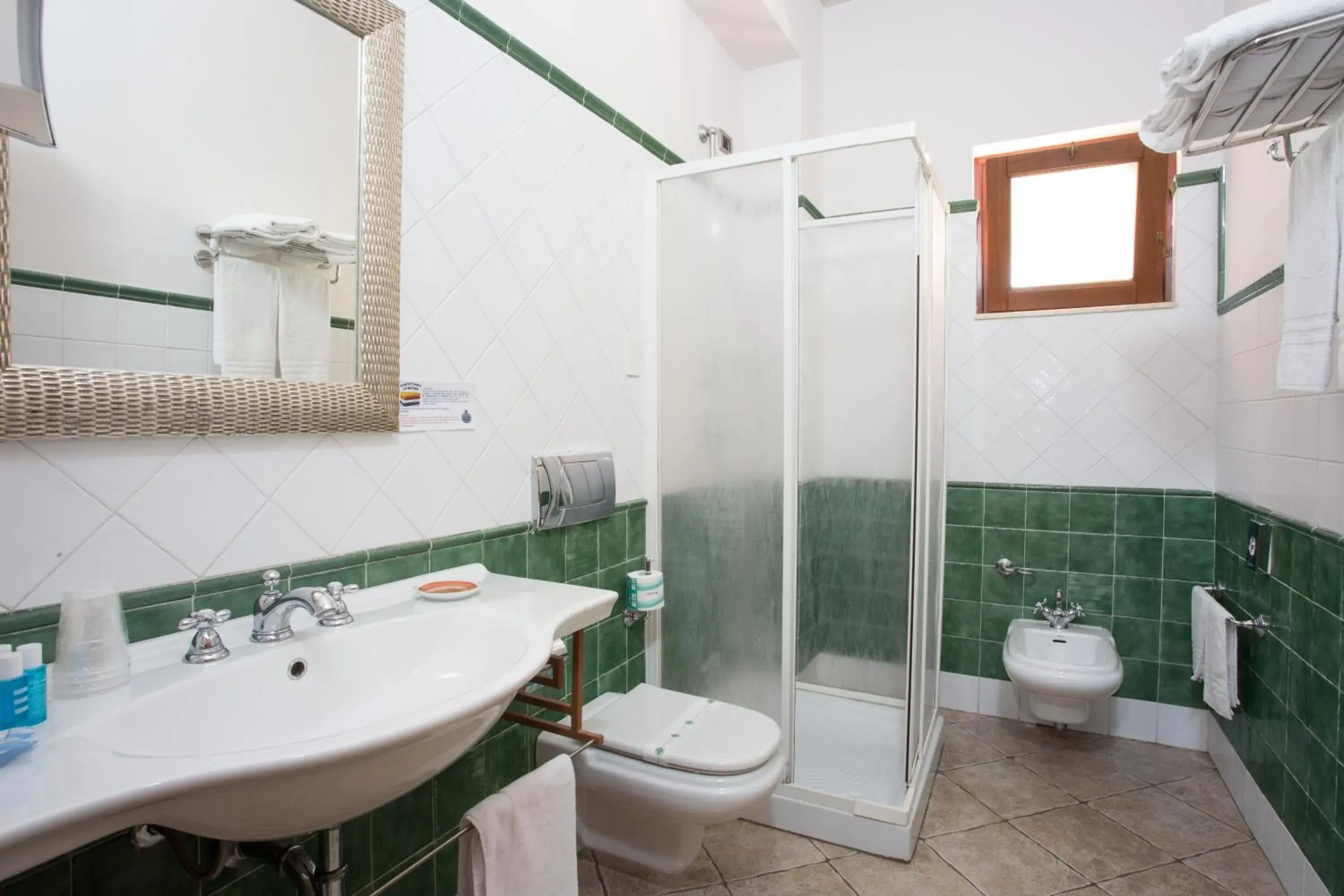 Bathroom in Hotel Tritone Lipari