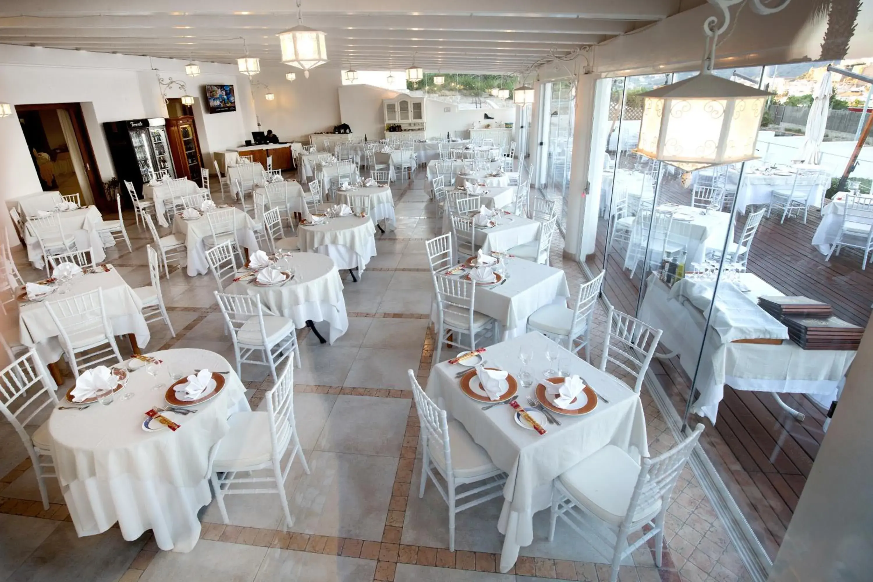 Restaurant/Places to Eat in Hotel Tritone Lipari