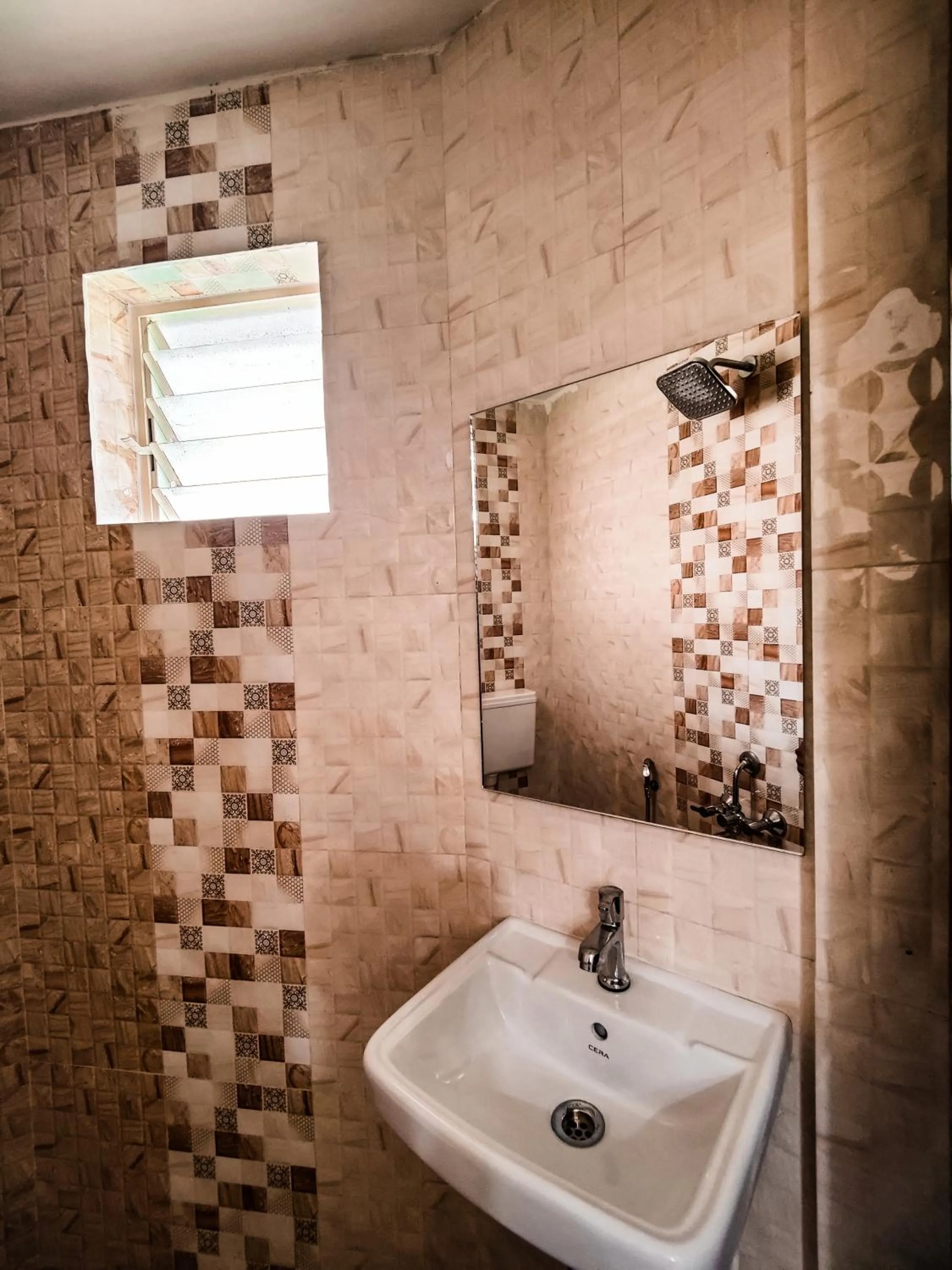 Bathroom in Hotel Candolim Aloft