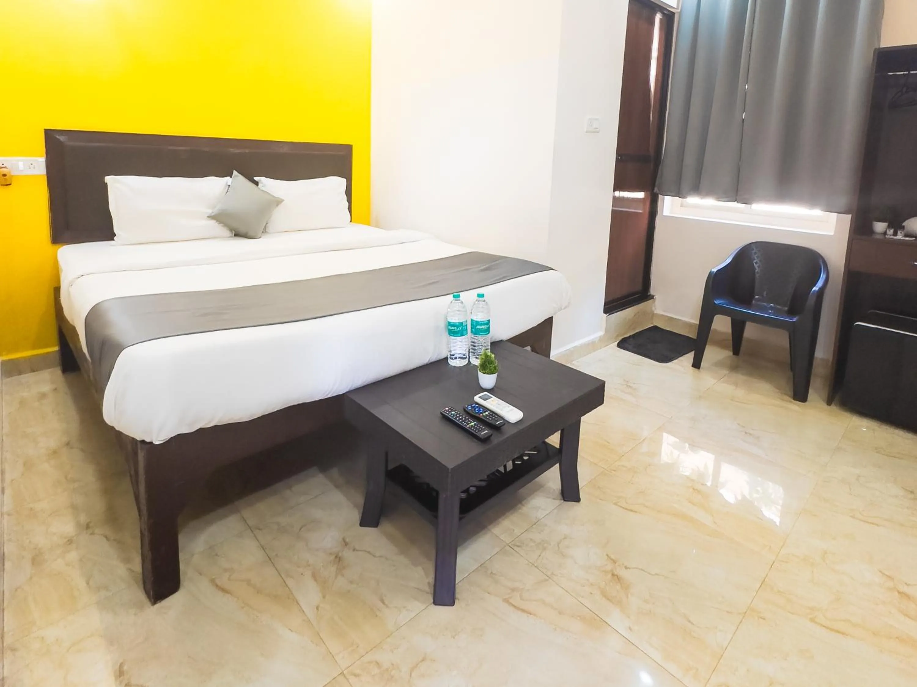 Bedroom in Hotel Candolim Aloft